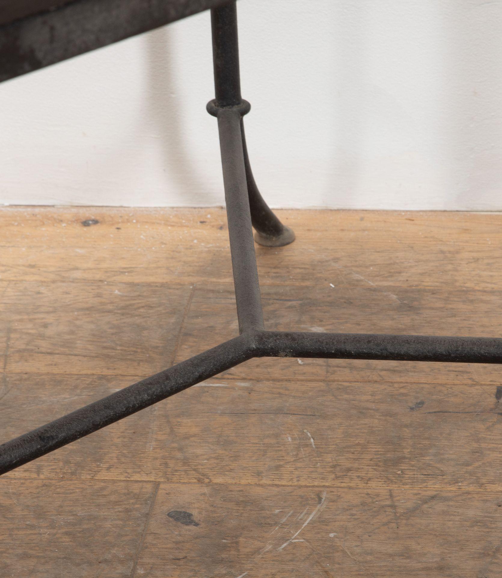 French 20th Century Wrought Iron and Marble Table For Sale 14