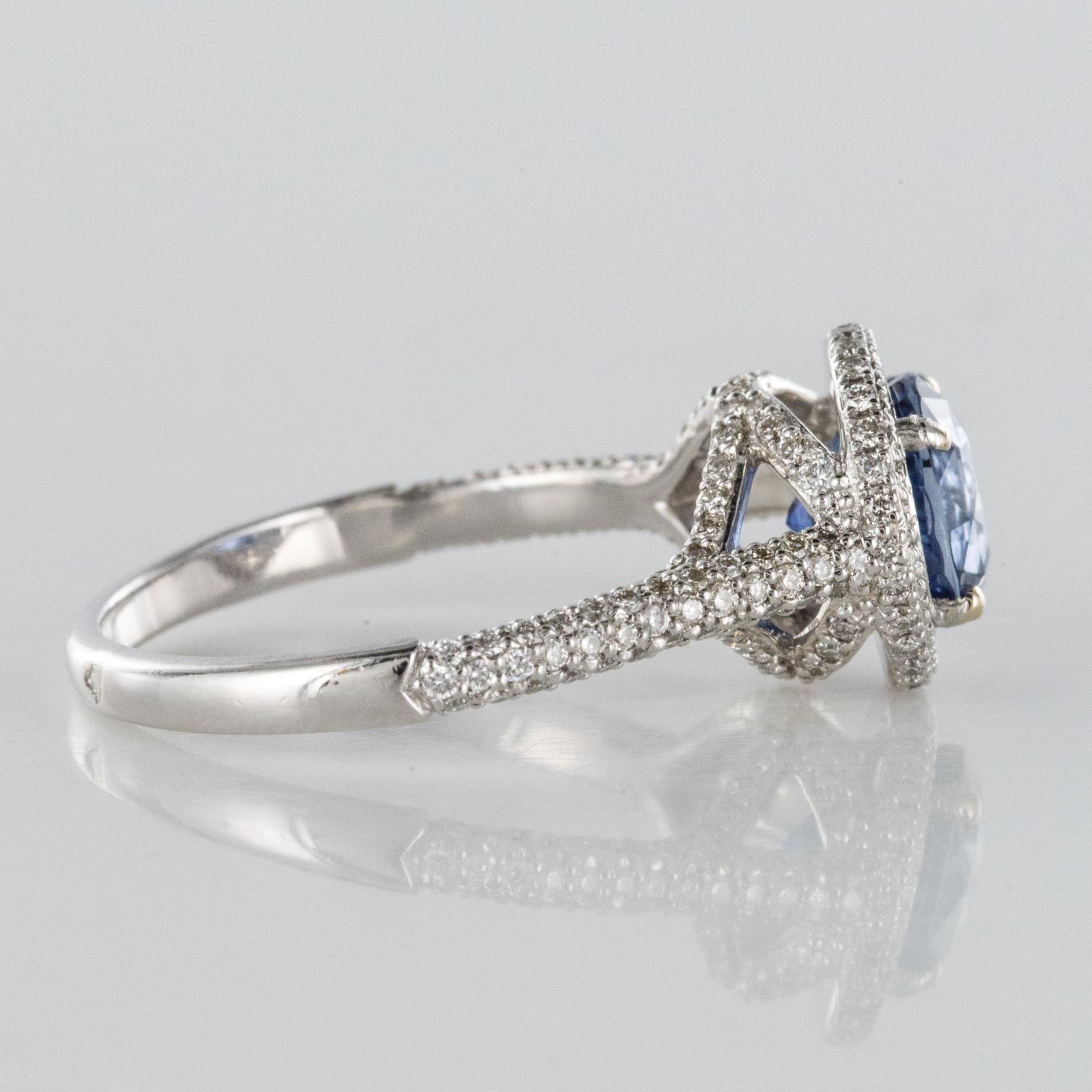French 2.26 Carat Royal Blue Sri Lanka Certified Sapphire Diamonds Ring For Sale 7