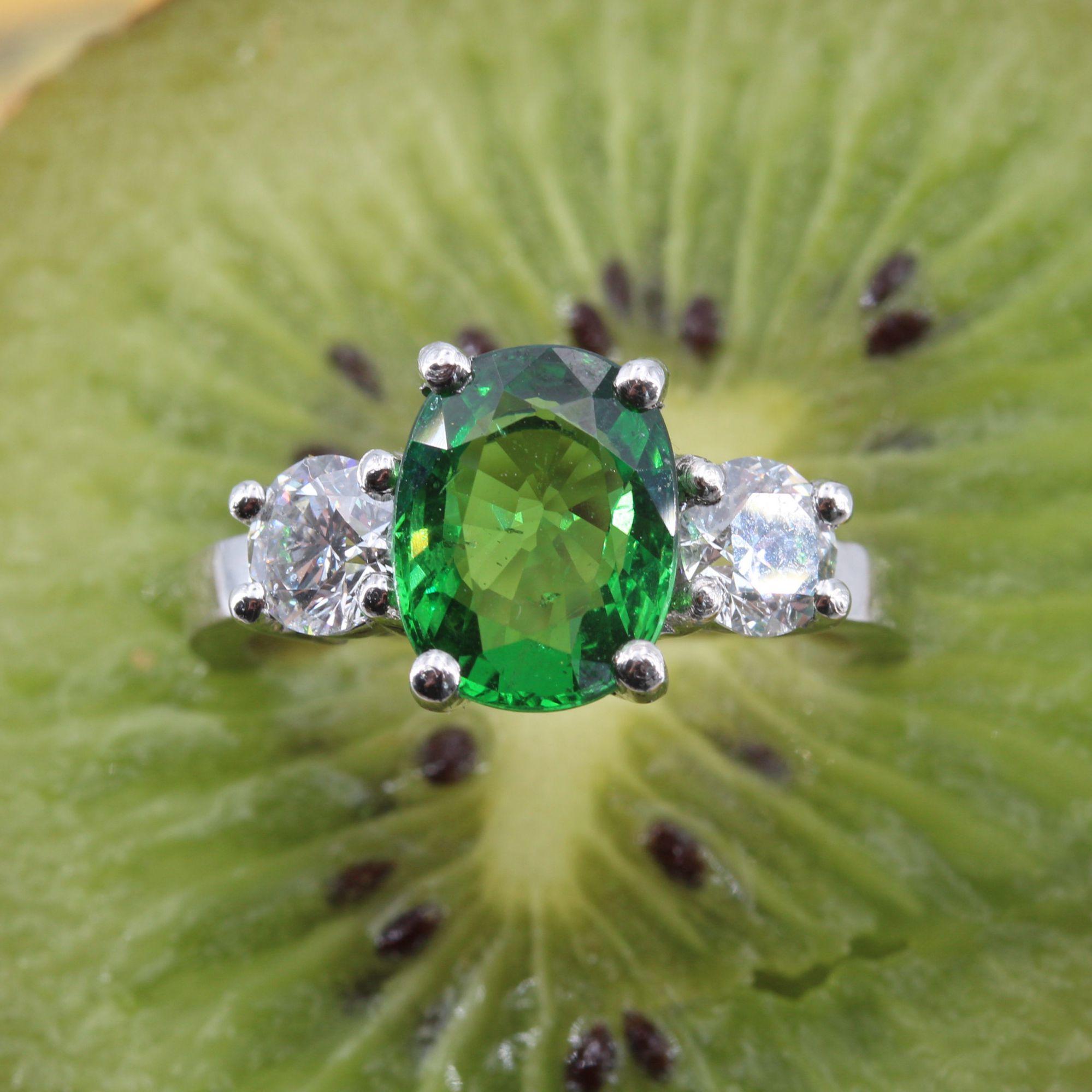 French 3, 06 Carat Tsavorite Garnet Diamonds Platinum Ring 3