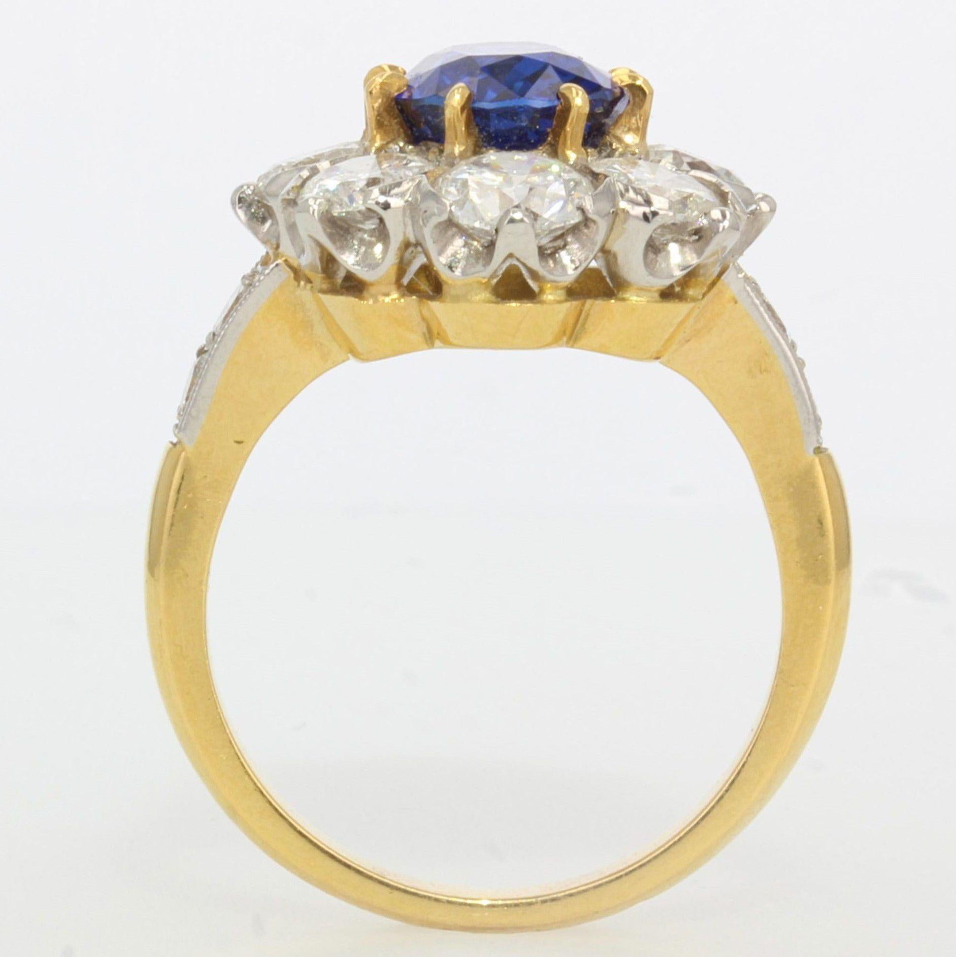French 3.18 Carat Sapphire Diamonds 18 Karat Yellow Gold Platinum Daisy Ring 5