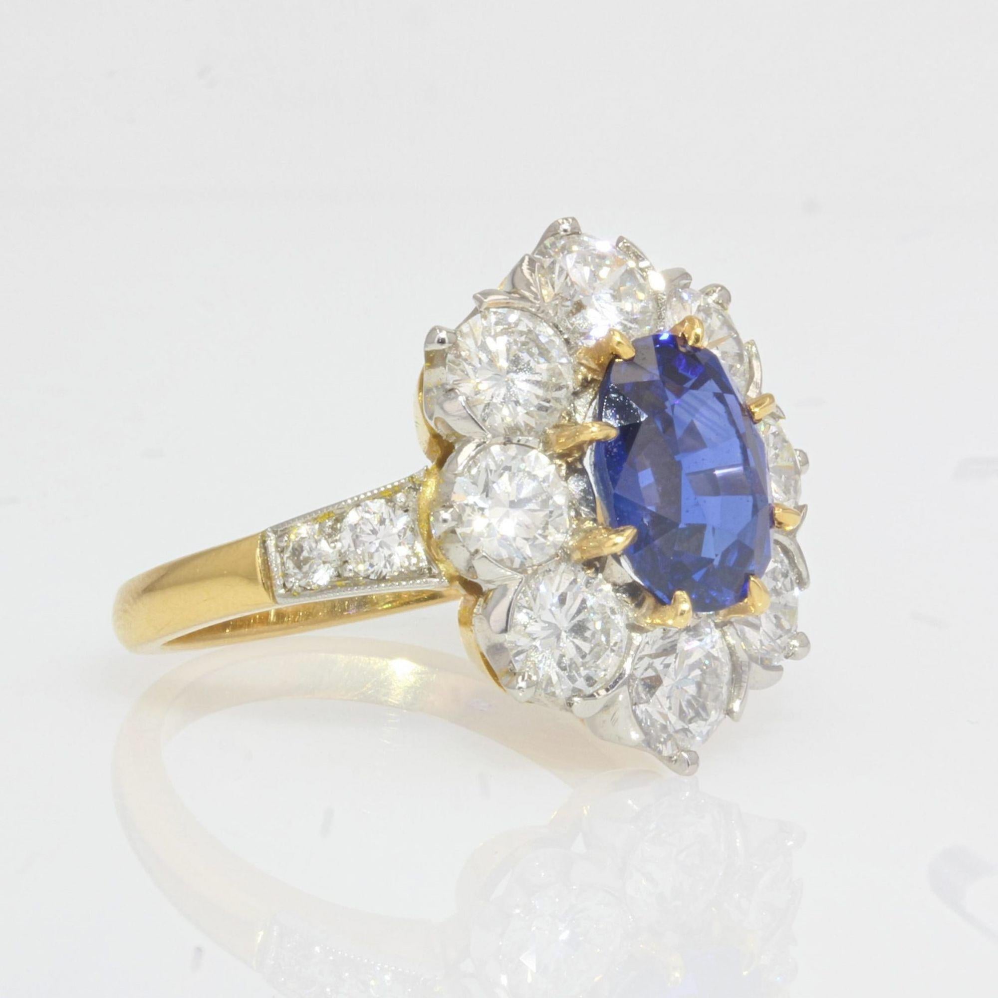French 3.18 Carat Sapphire Diamonds 18 Karat Yellow Gold Platinum Daisy Ring 2
