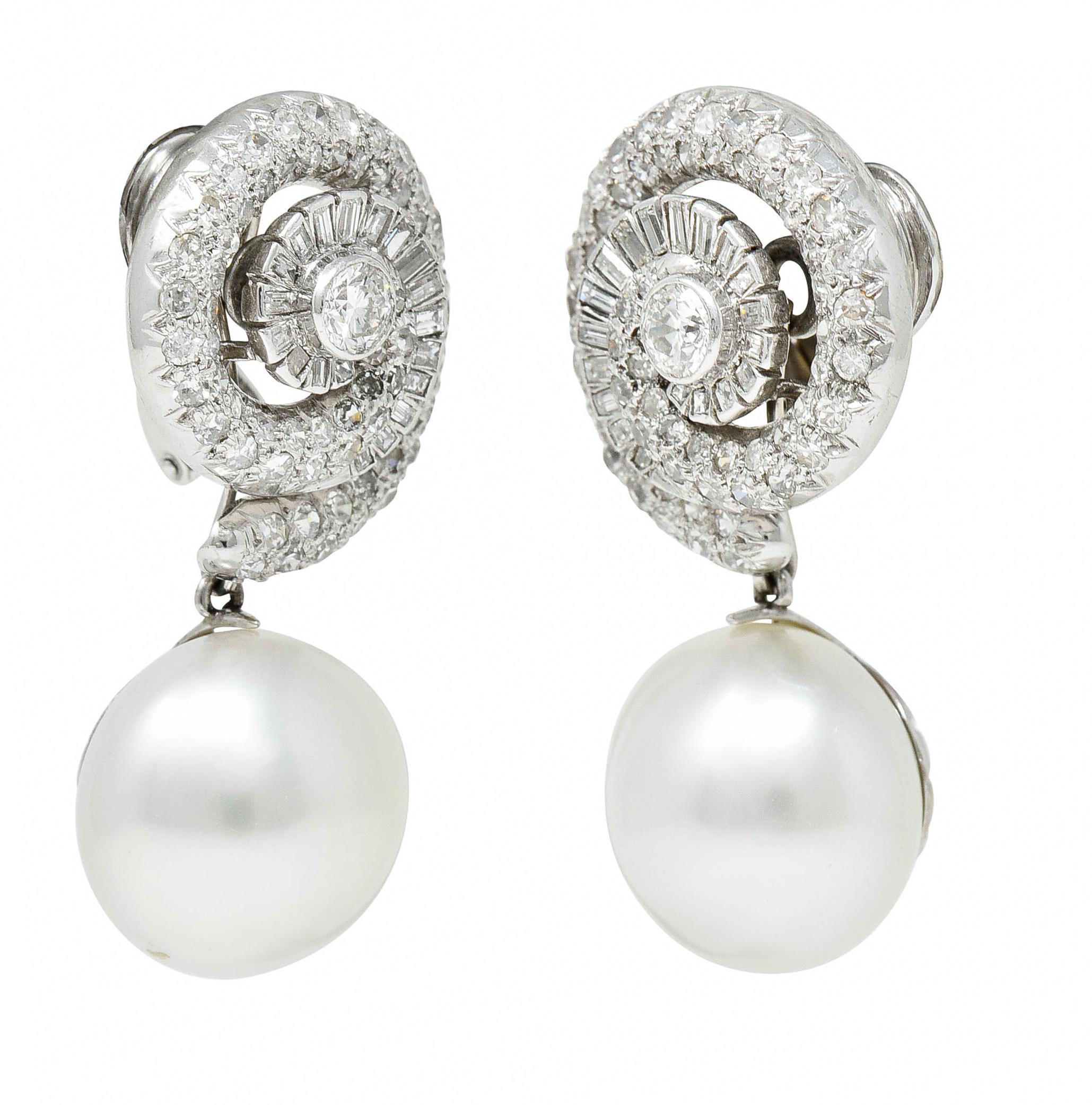 Women's or Men's French 3.95 Carats Diamond Pearl Platinum Day-Night Spiral Drop Earrings