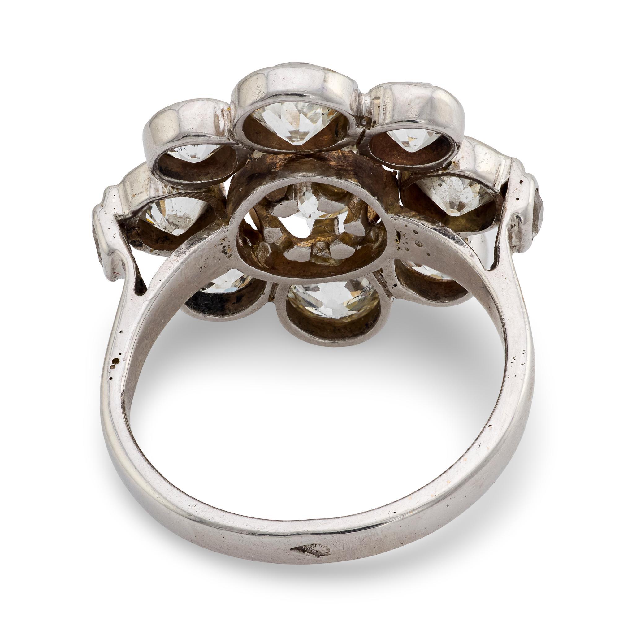 Contemporary French 4 carat total weight diamond 18k white gold cluster ring For Sale