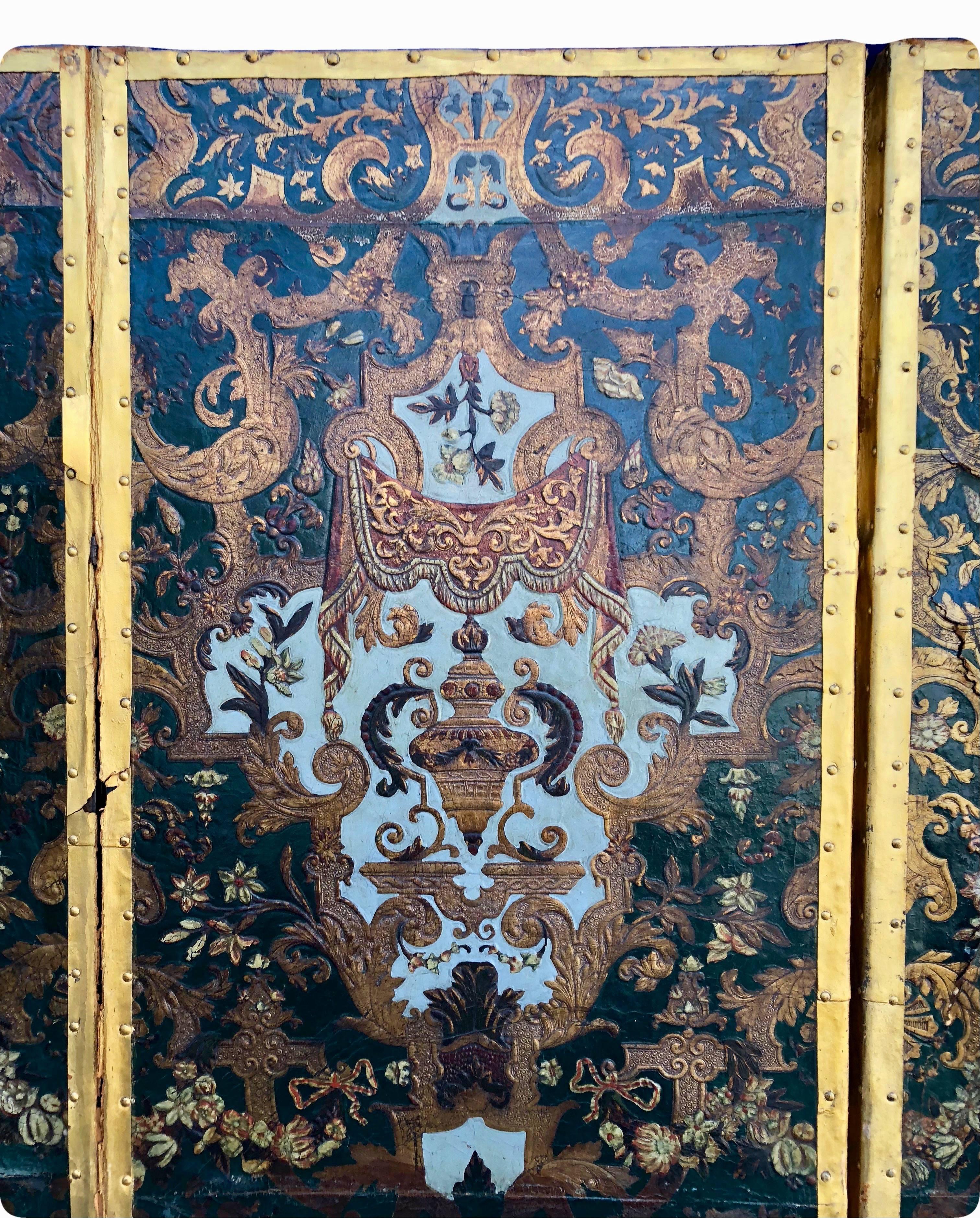 French Four-Panel Embossed Leather Divider with Gilt, Louis XIV, 18th Century In Good Condition For Sale In Petaluma, CA