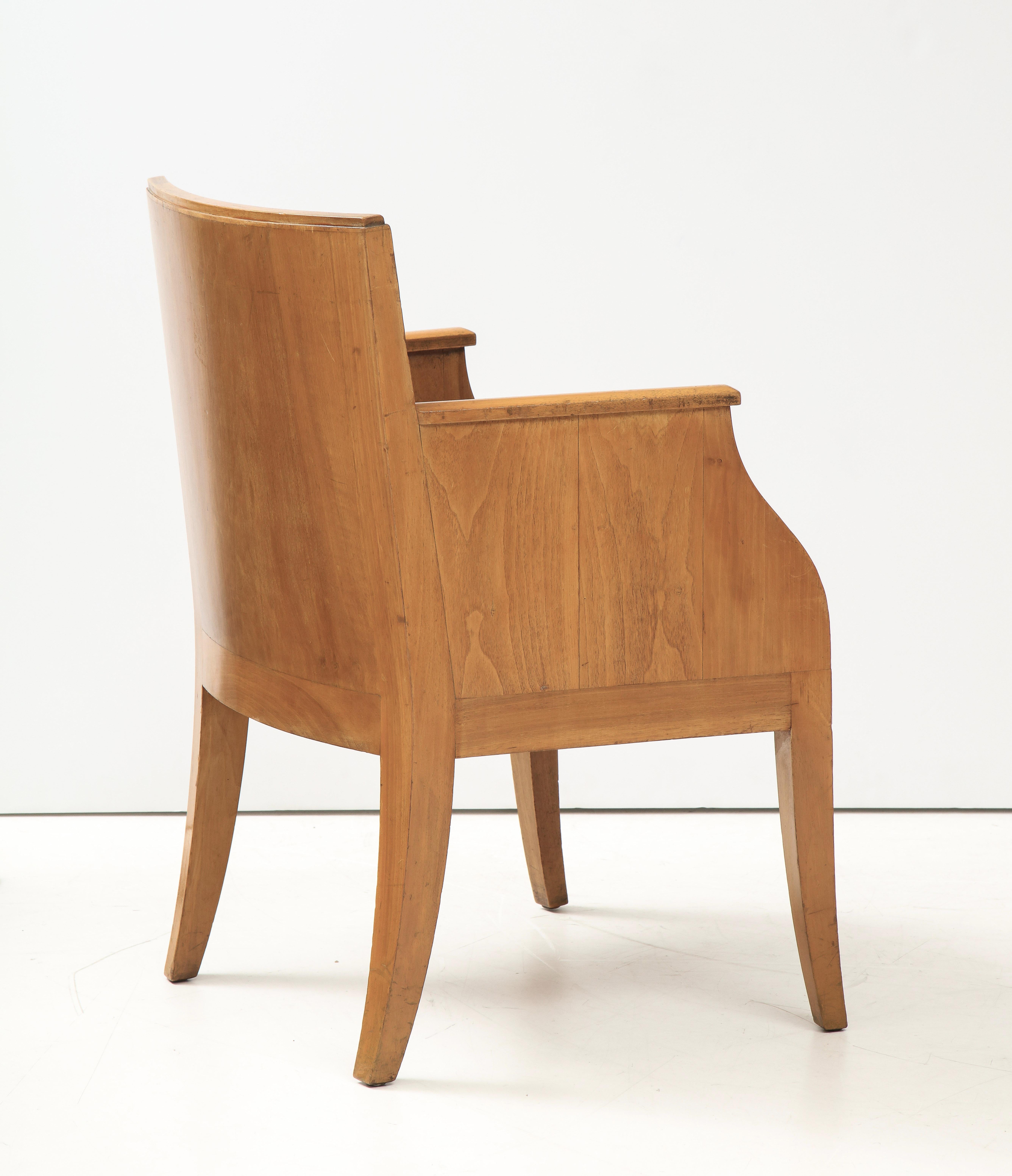 French 40’s Oak Chair with Original Brown Leather Seat, France, c. 1940 4