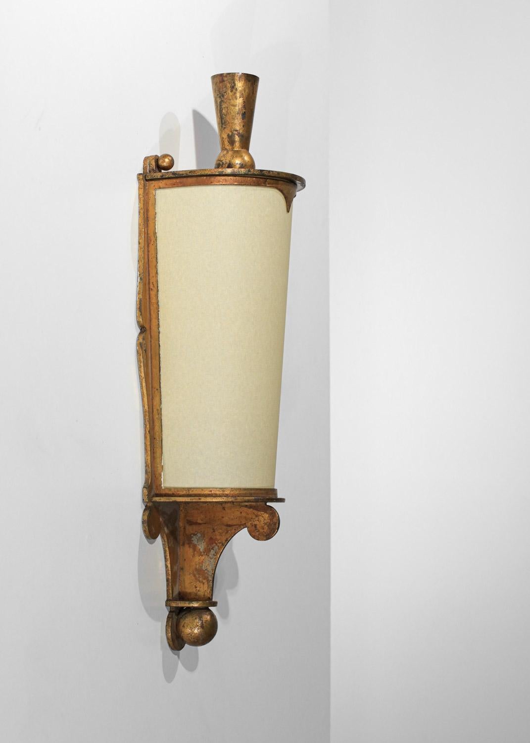 French 40's wall light in gilded steel and paper diffuser For Sale 1