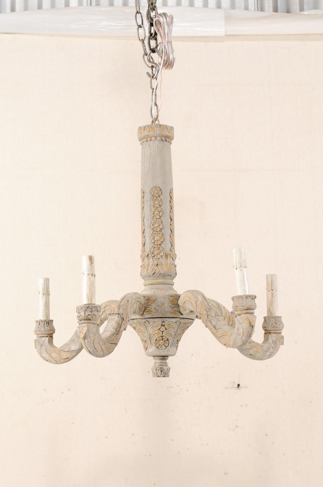 French 5-Light Carved and Painted Wood Chandelier from the Mid-20th Century 2