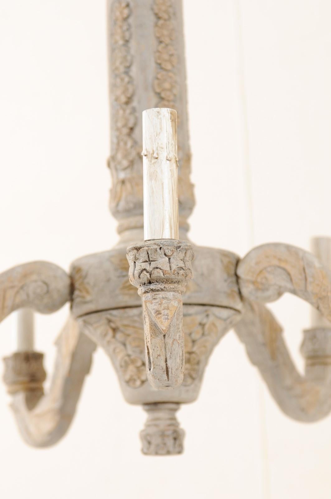 French 5-Light Carved and Painted Wood Chandelier from the Mid-20th Century 4