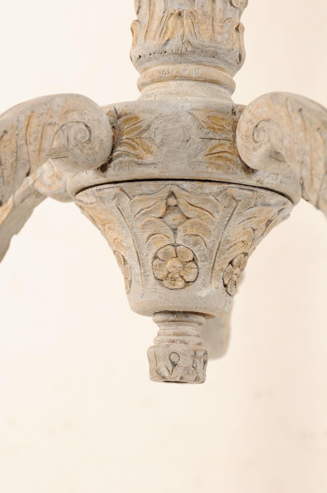French 5-Light Carved and Painted Wood Chandelier from the Mid-20th Century 5