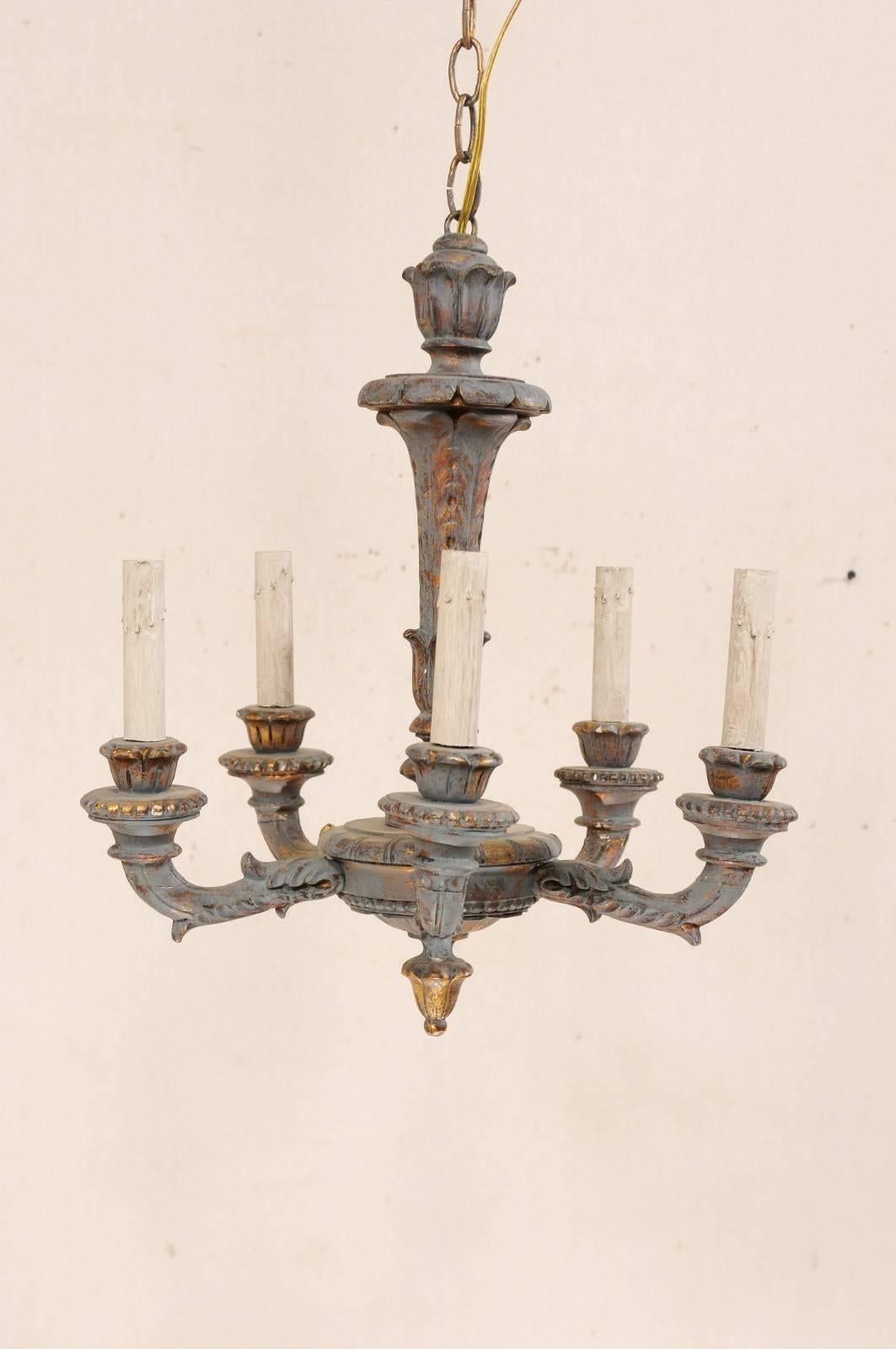 French 5-Light Painted and Carved Wood Chandelier in Grey-Blue with Gold Accents In Good Condition In Atlanta, GA