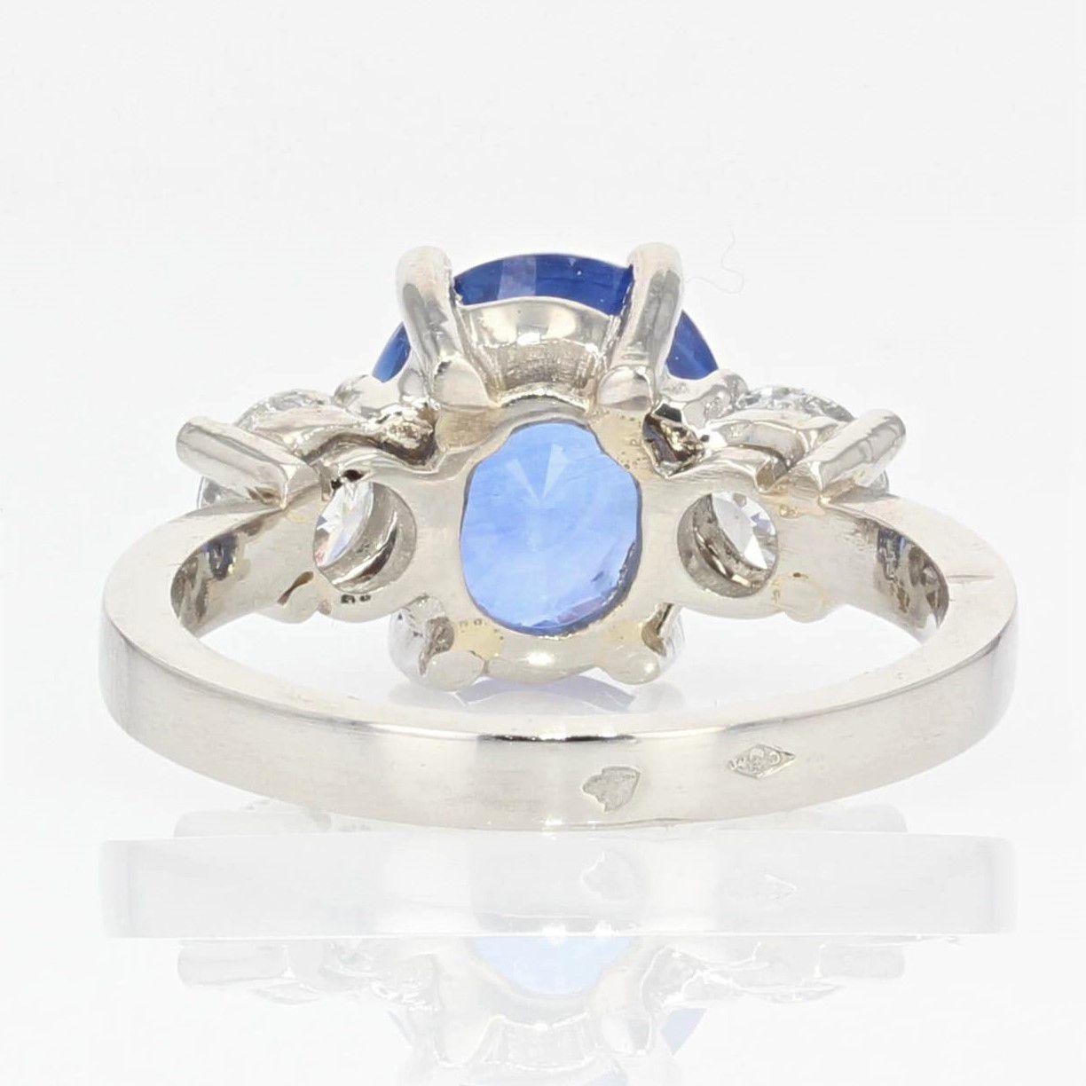 French 5.06 Carat Sapphire Diamonds Platinum Ring For Sale 5