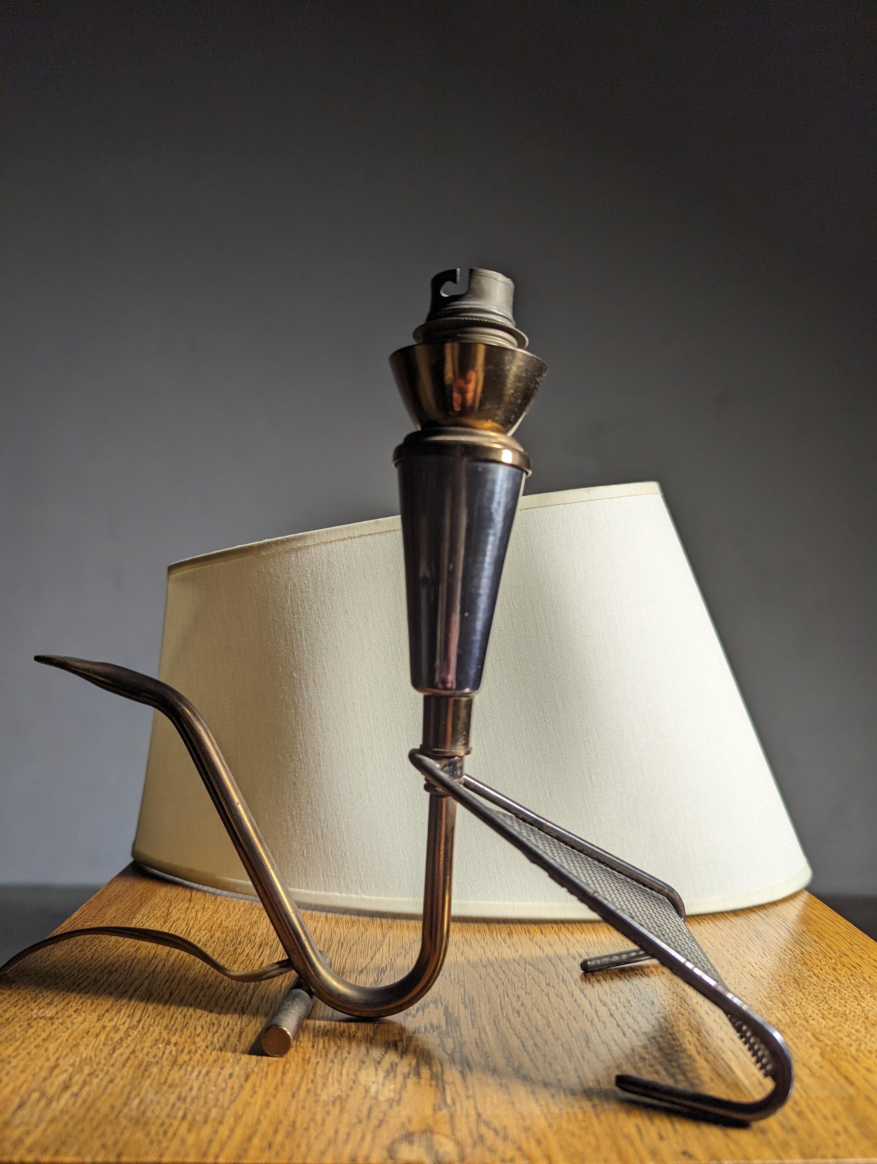 Lampe de table française des années 50 par Maison Arlus en vente 6