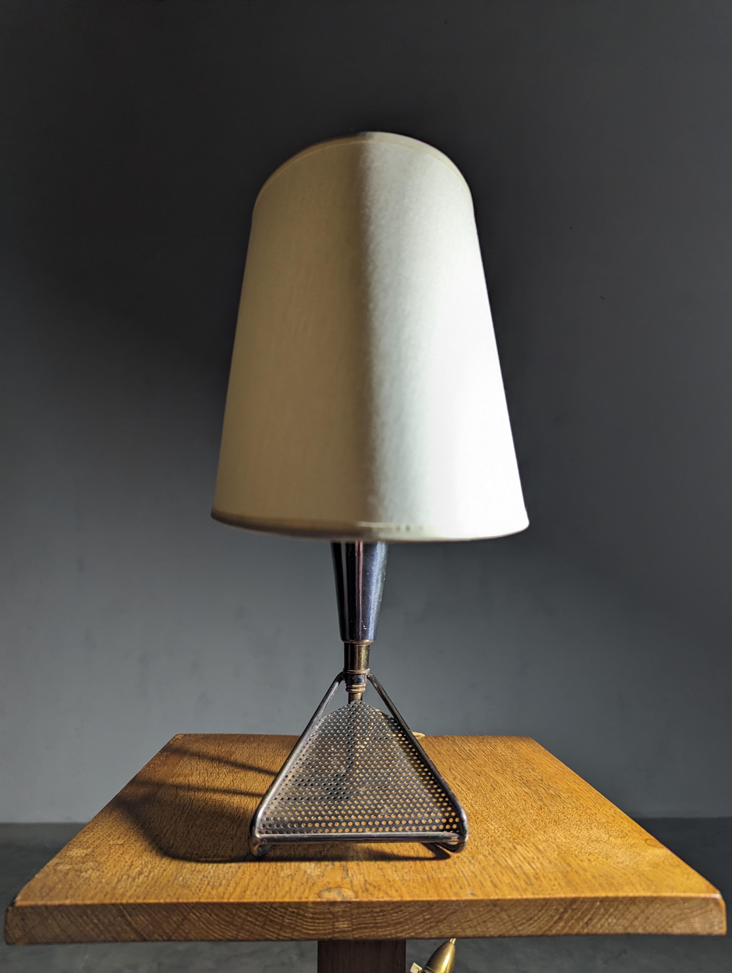 French 50's table lamp by Maison Arlus In Fair Condition For Sale In BRIOUDE, FR