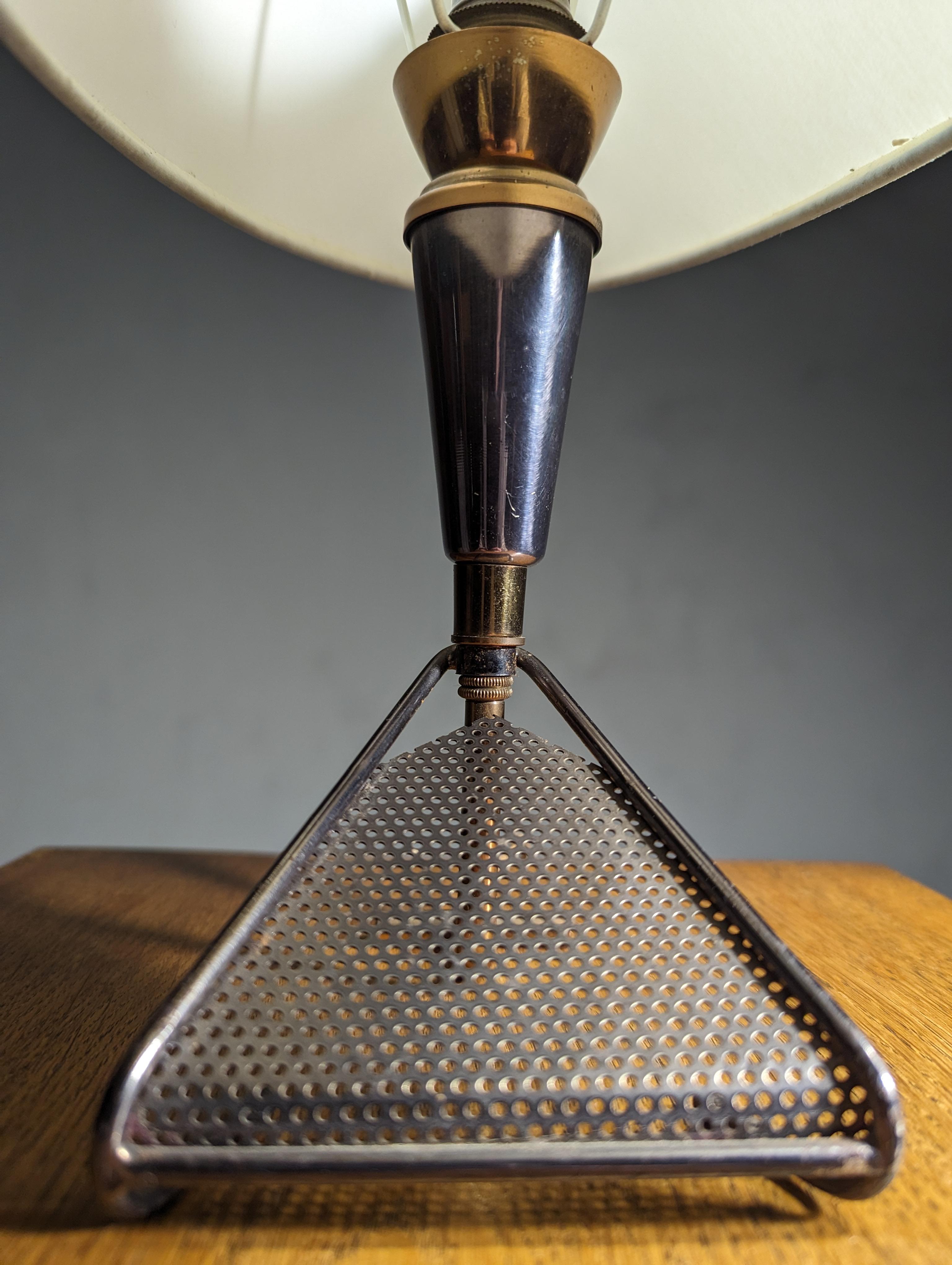 Lampe de table française des années 50 par Maison Arlus en vente 2