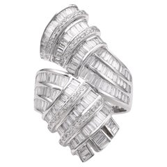Anello da cocktail francese in oro bianco con diamante da 6 carati
