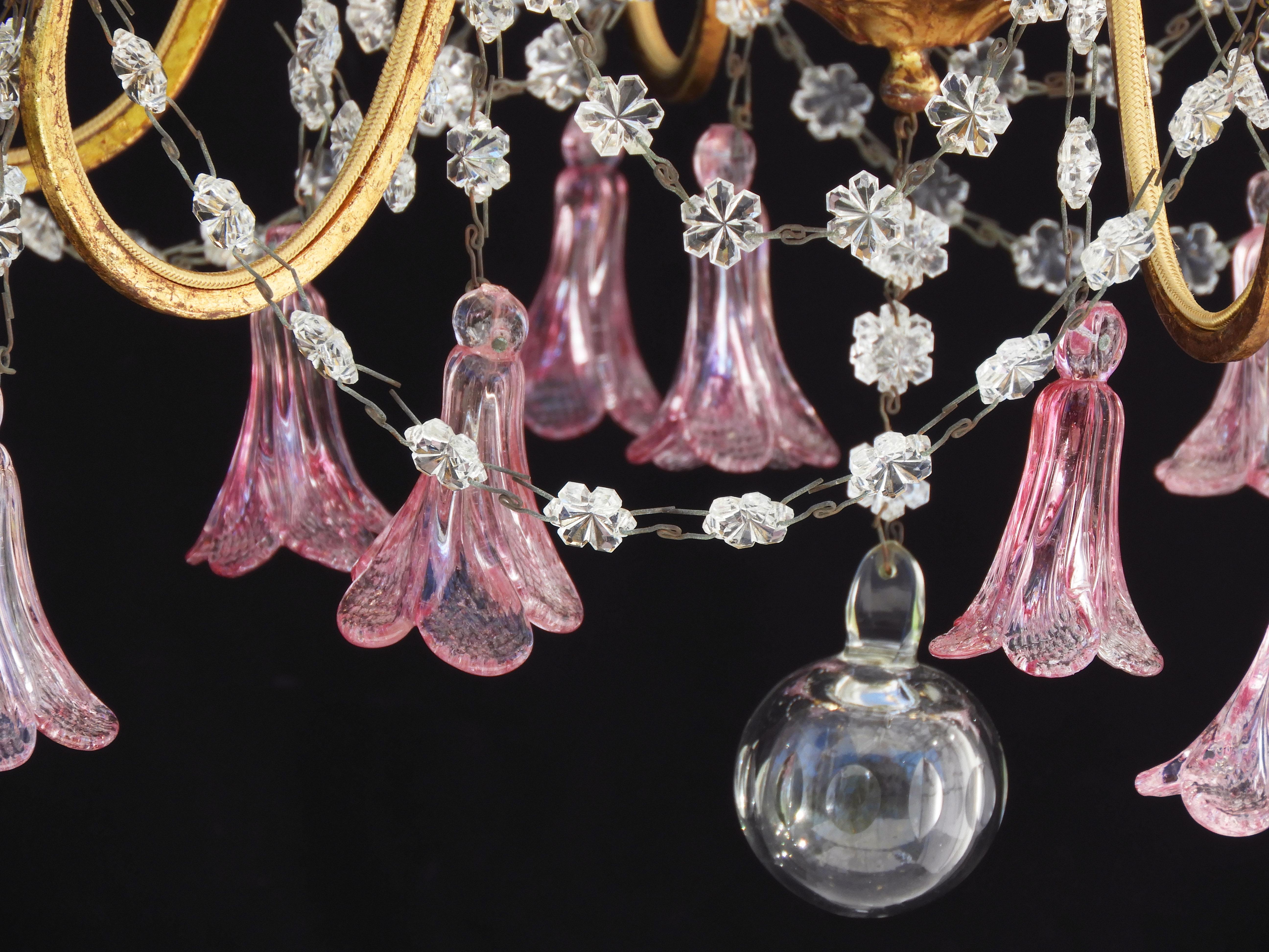 French 6 Light Chandelier C1950, Pink Flower Pendant Drops And Gilded Tôle In Good Condition In Trensacq, FR
