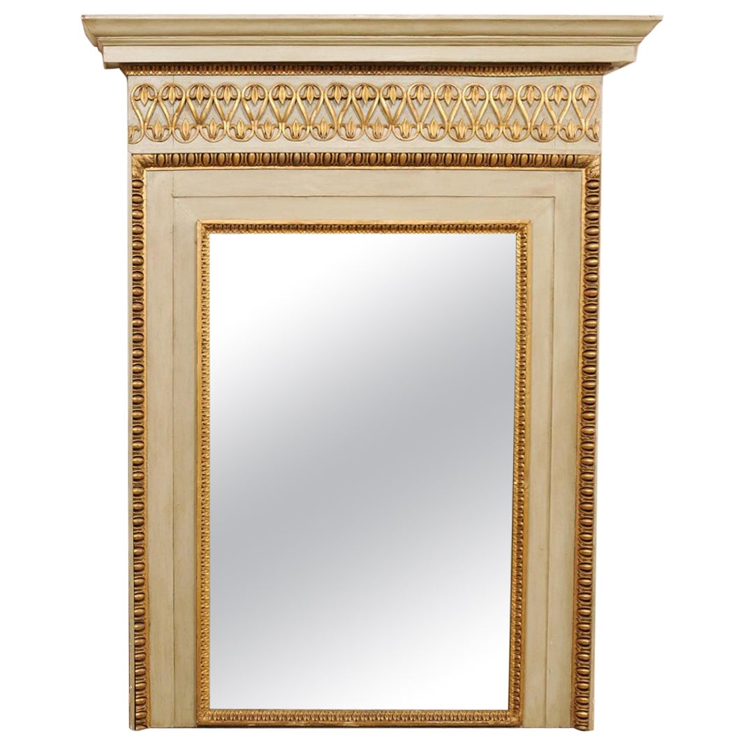 Miroir de 7 pieds de haut avec de jolis accents dorés en vente