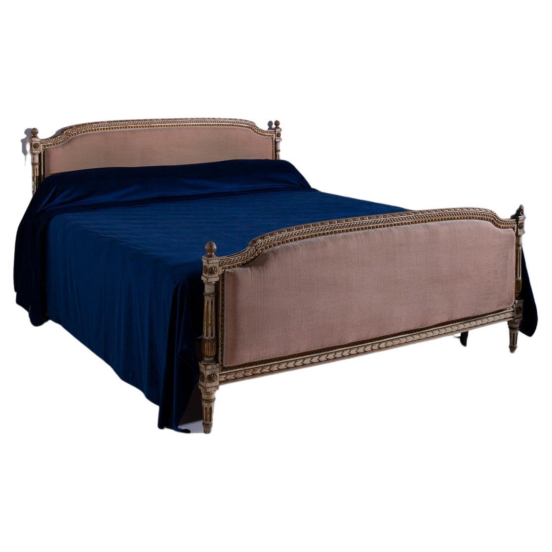 French 700 antique style bed in gilded wood and fabric For Sale