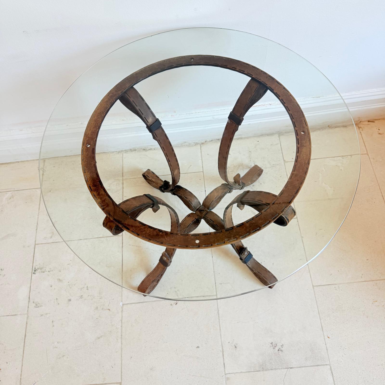 Mesa de centro circular francesa estilo Hermes de los años 70 en metal Francés en venta