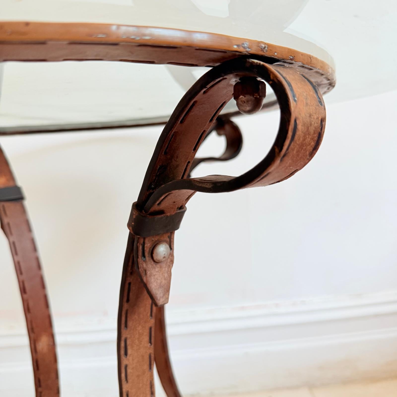 Mesa de centro circular francesa estilo Hermes de los años 70 en metal en Bueno estado para la venta en London, GB