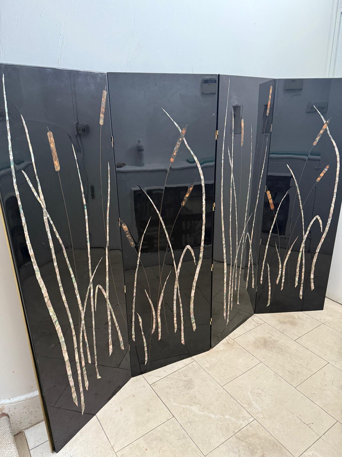 20th Century French 70’s Screen In Black Lacquer And Mother-Perls For Sale