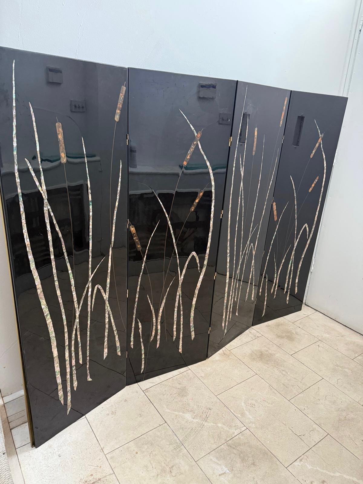 French 70’s Screen In Black Lacquer And Mother-Perls For Sale 1