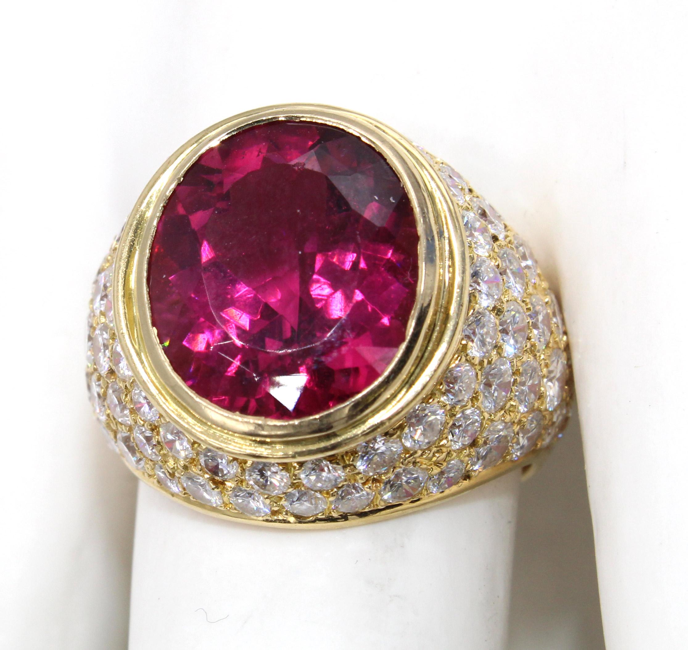 French 7.53 Gem Rubellite Diamond 18 Karat Gold Ring In Excellent Condition For Sale In New York, NY