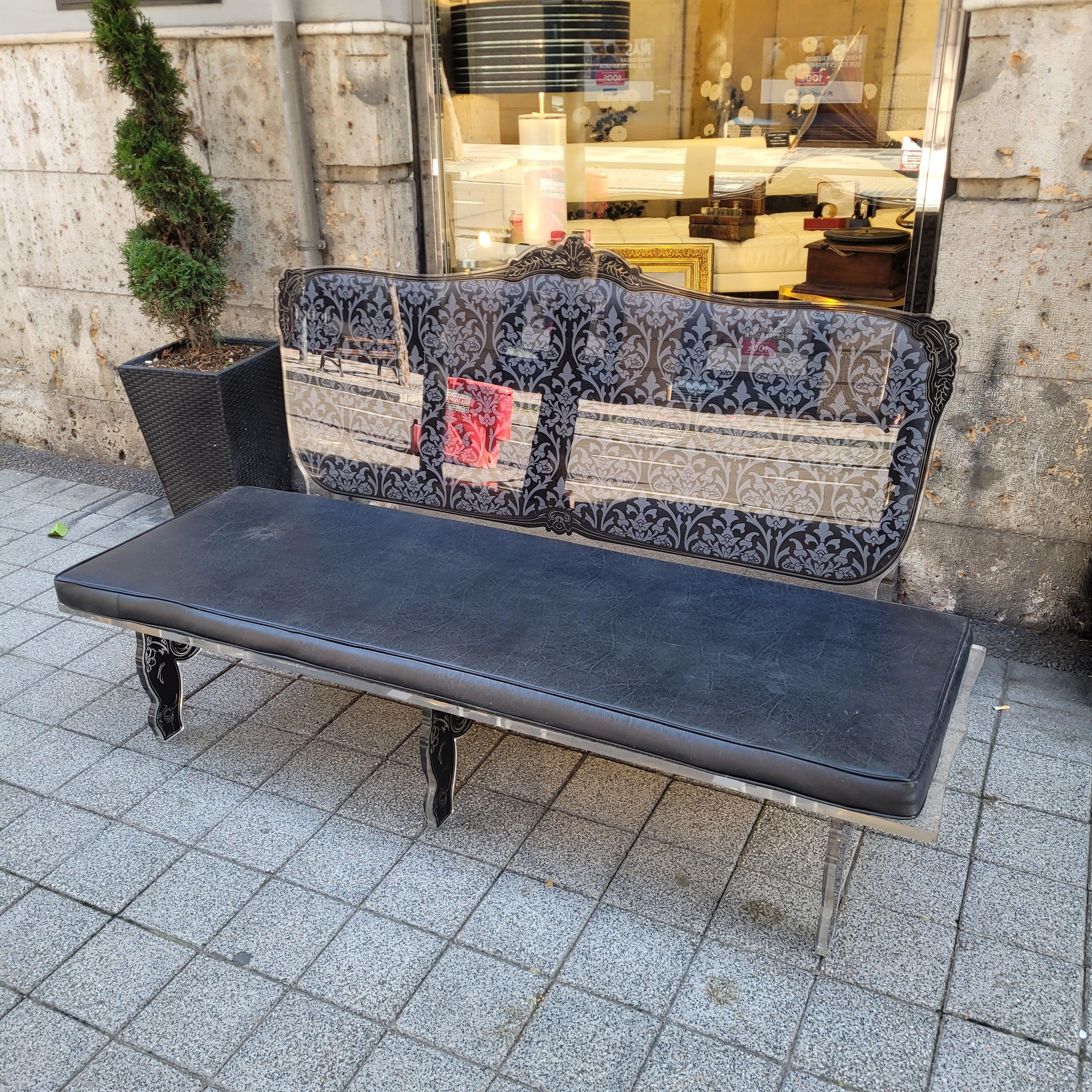 Divano francese Acrila Nero grigio neobarocco  in fibra di vetro In condizioni buone in vendita a Valladolid, ES