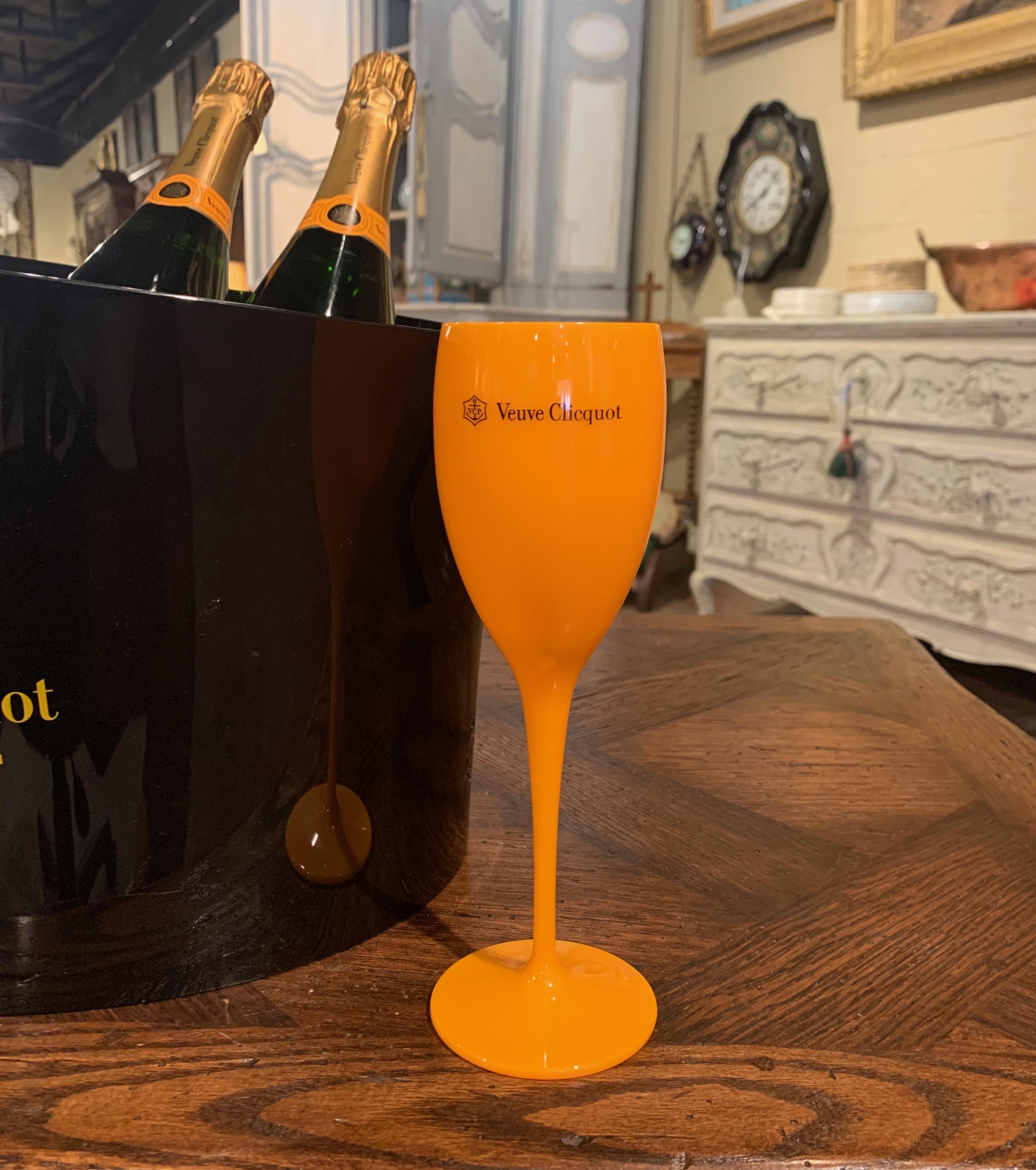 Fait main Rafraîchisseur à champagne double magnum « Veuve Clicquot » en acrylique français avec verres en vente
