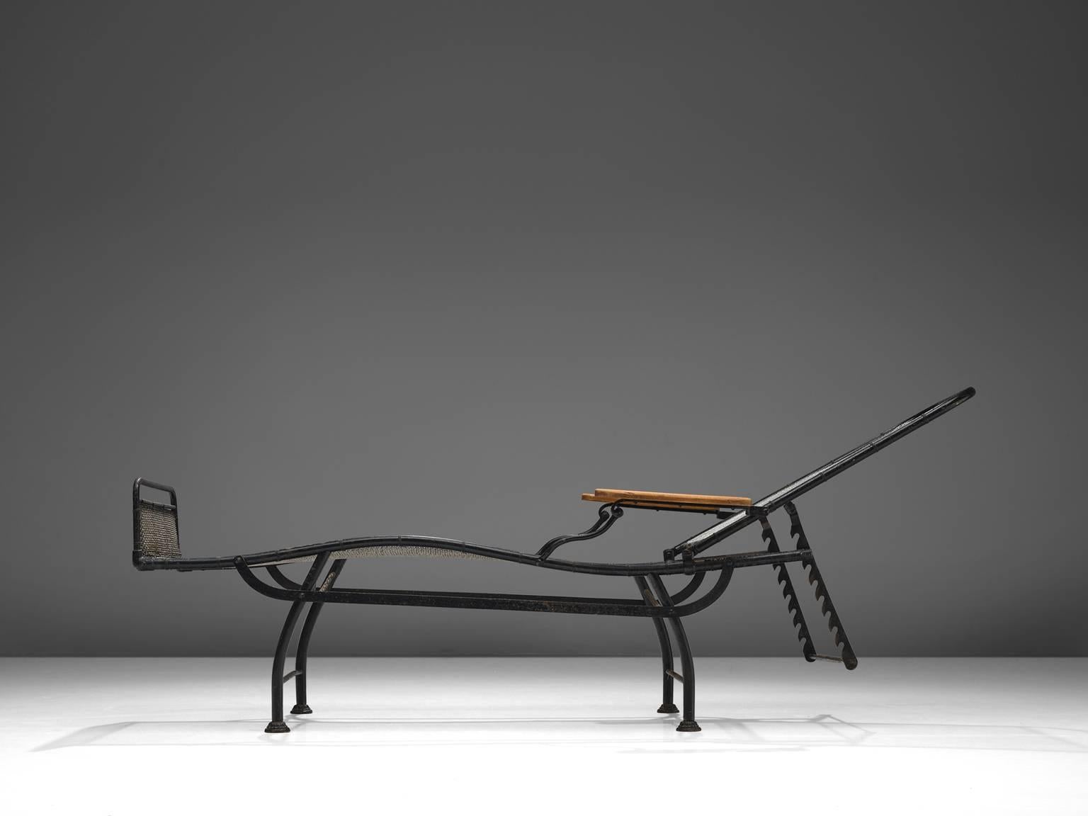 French Adjustable Patinated Iron Daybed, 1930s (Französisch)