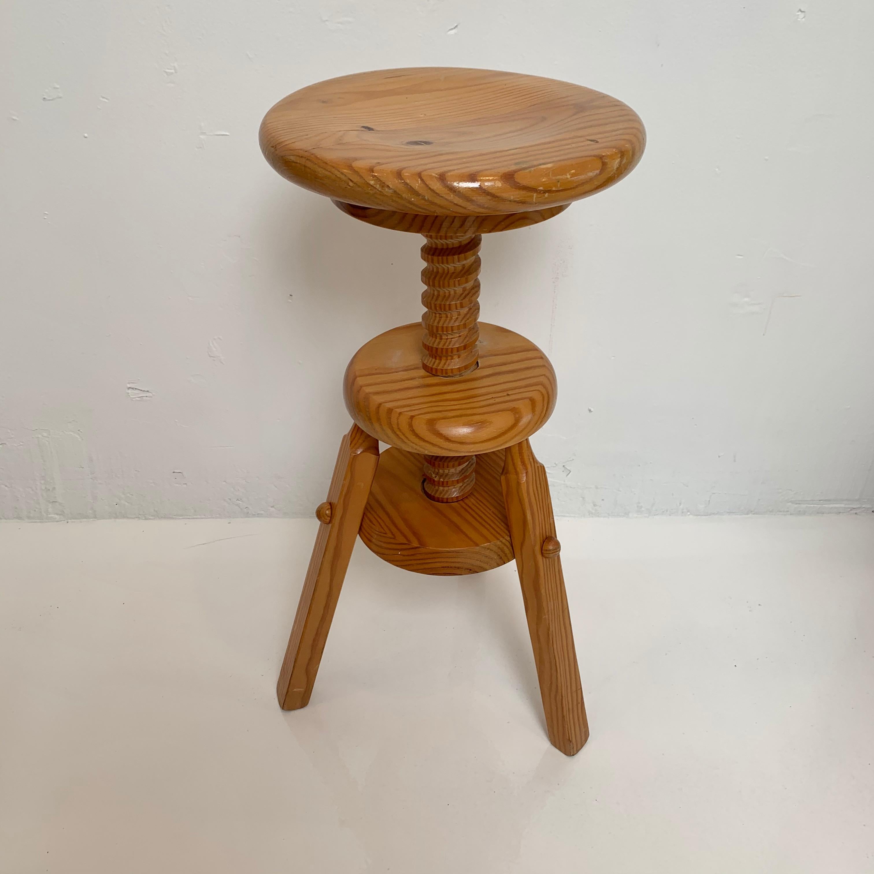 French Adjustable Pine Stool For Sale 1