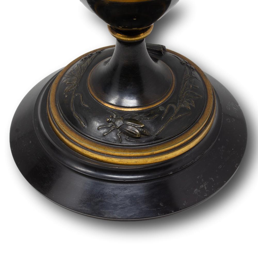 Vasi in bronzo dell'Aesthetic Movement francese in vendita 2