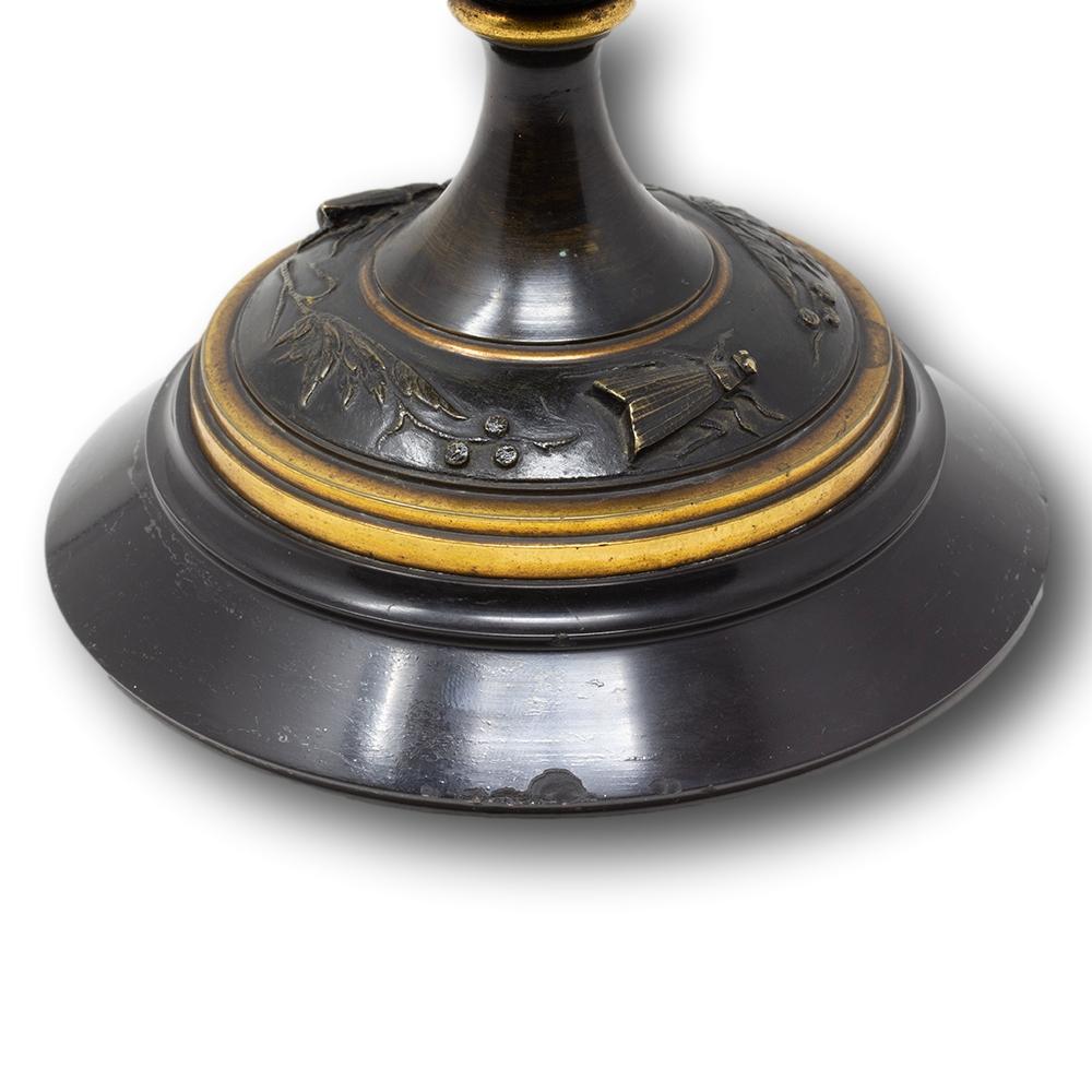 Vasi in bronzo dell'Aesthetic Movement francese in vendita 10