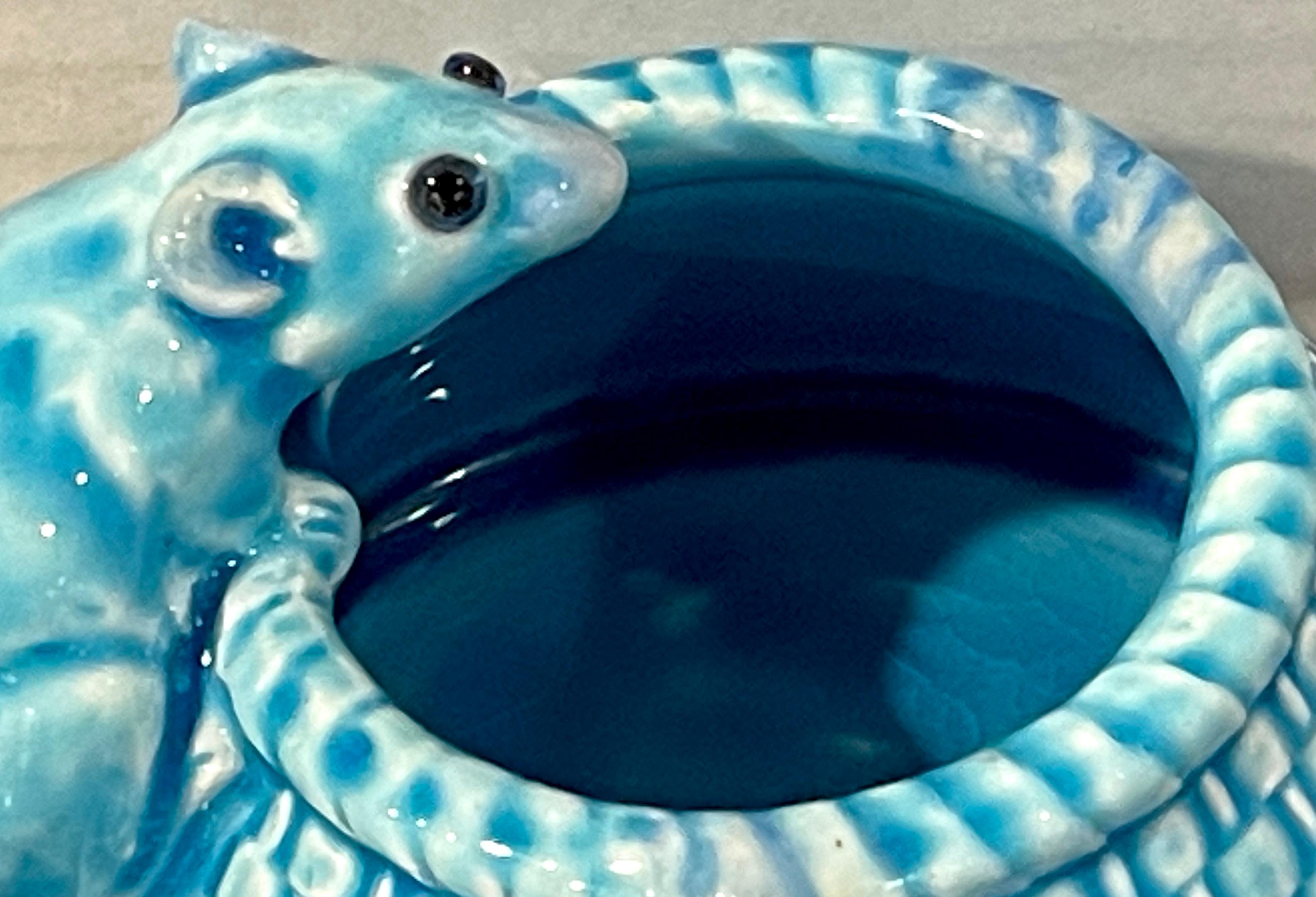 Poteries Vase souris figuratif émaillé turquoise, esthétique française en vente