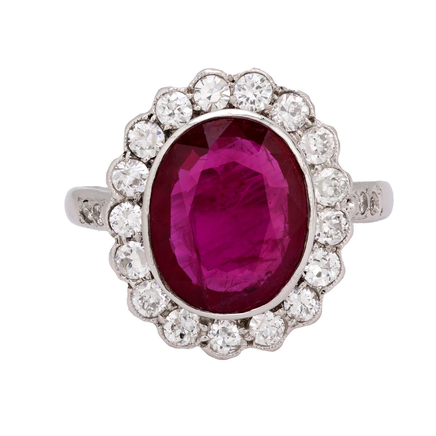 Belle Époque Anello a grappolo AGL francese con rubino e diamante da 2,60 carati in platino e oro bianco 18 carati in vendita