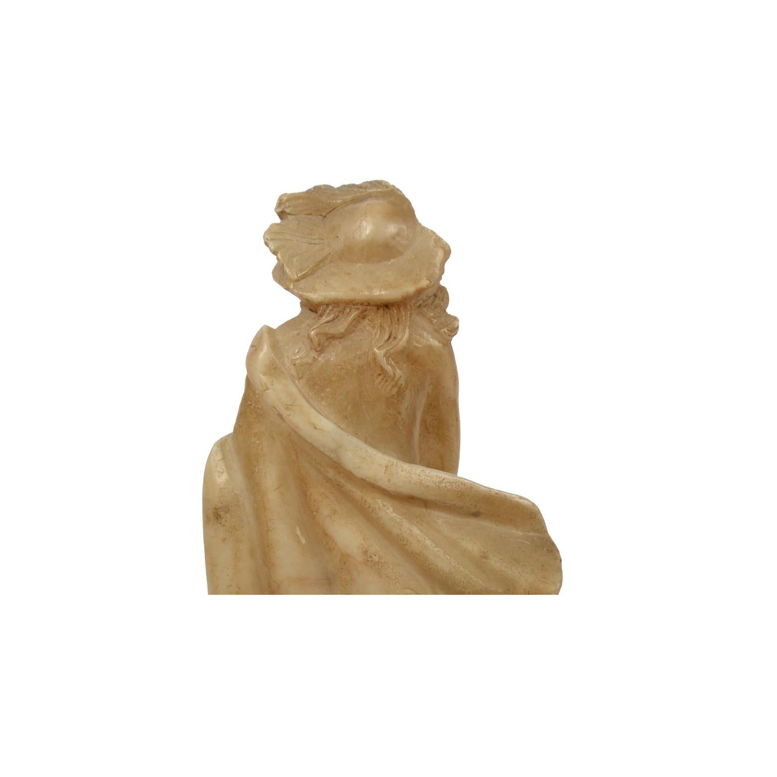 Sculpture française en albâtre du milieu du XVIIIe siècle représentant un nu féminin avec une ancre  en vente 5