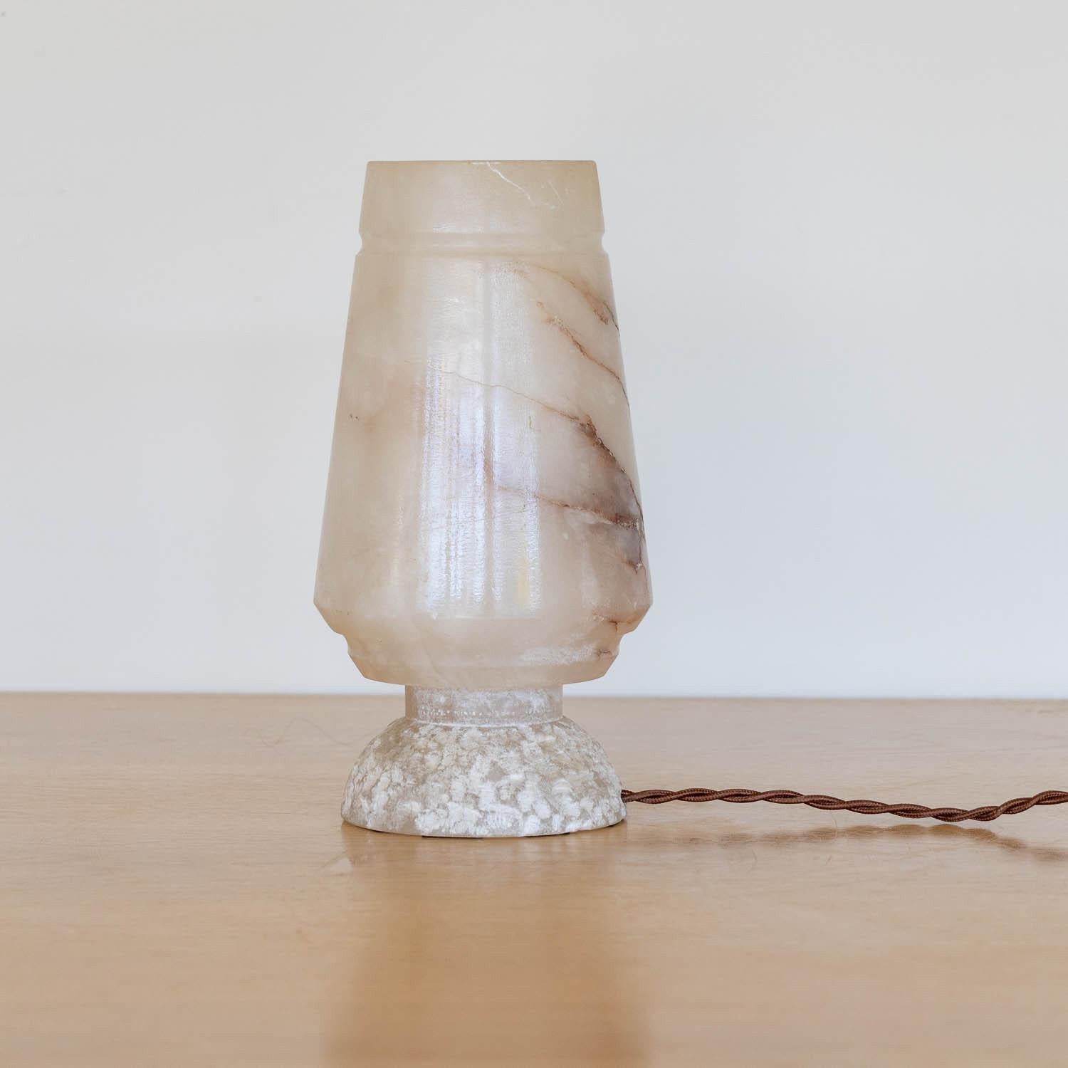 French Alabaster Table Lamp For Sale 3