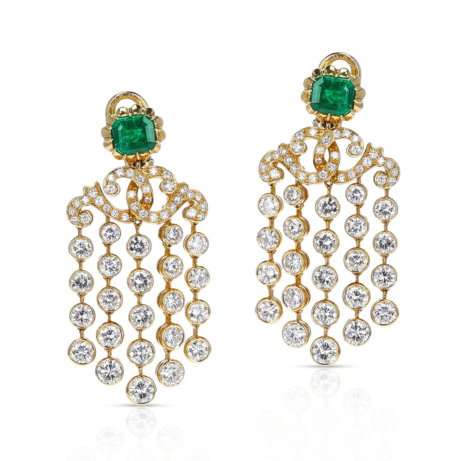 Pendants d'oreilles cocktail Alexandre Reza en or 18 carats, émeraudes et diamants Unisexe en vente
