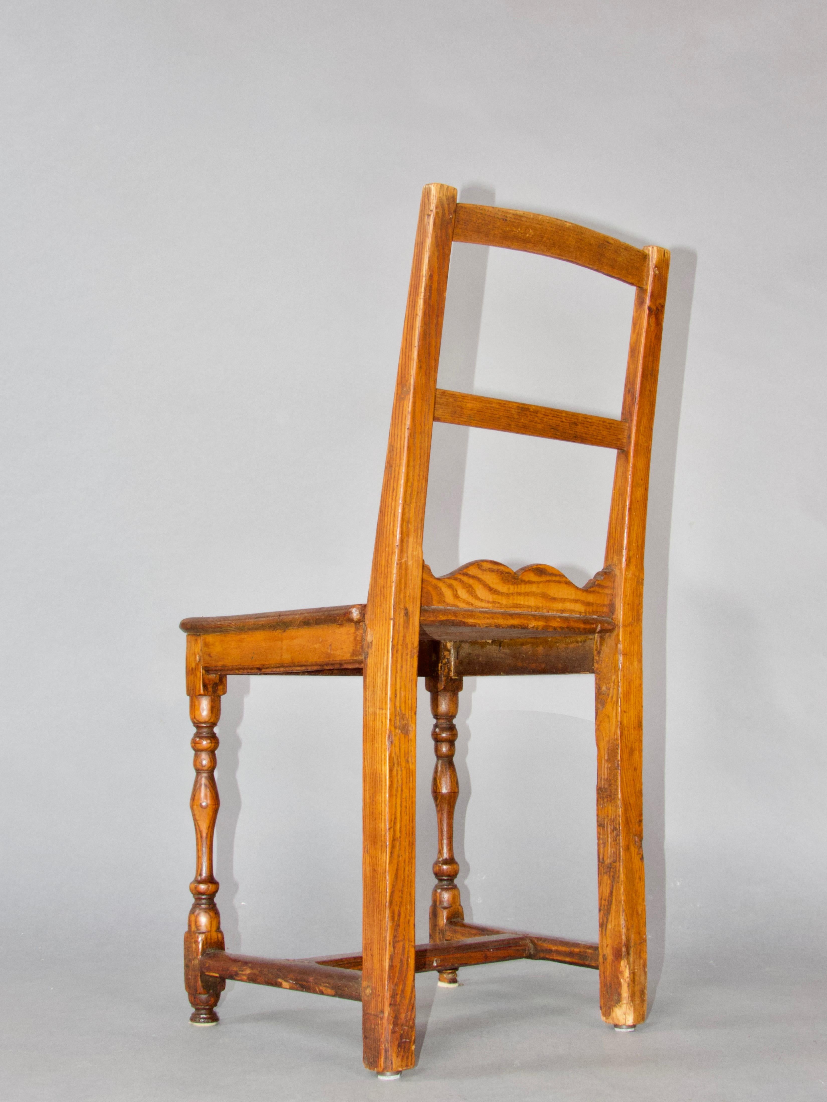 19th Century French alp Louis XIII style chair For Sale