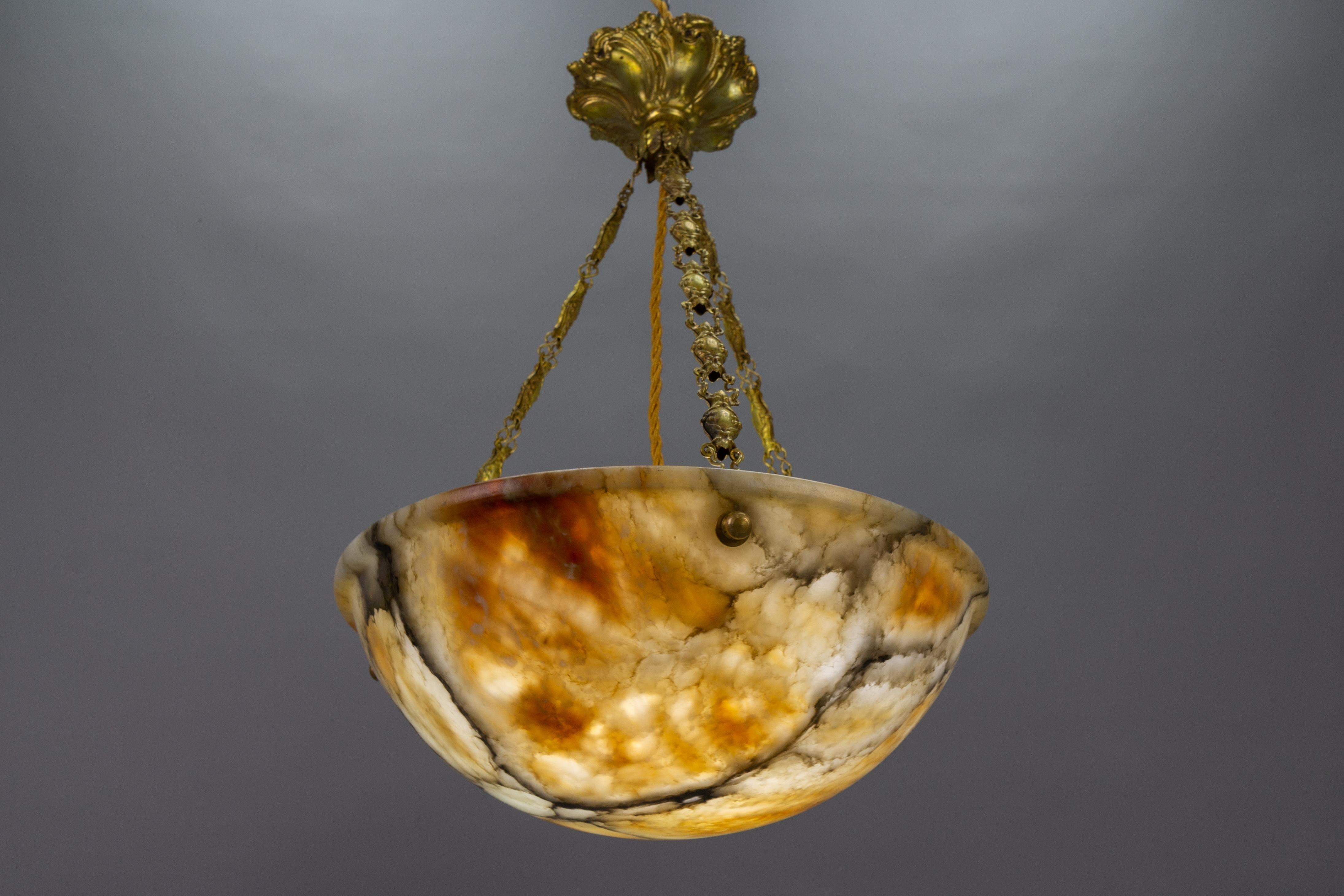French Amber Color Alabaster and Brass Pendant Light, circa 1930 For Sale 7