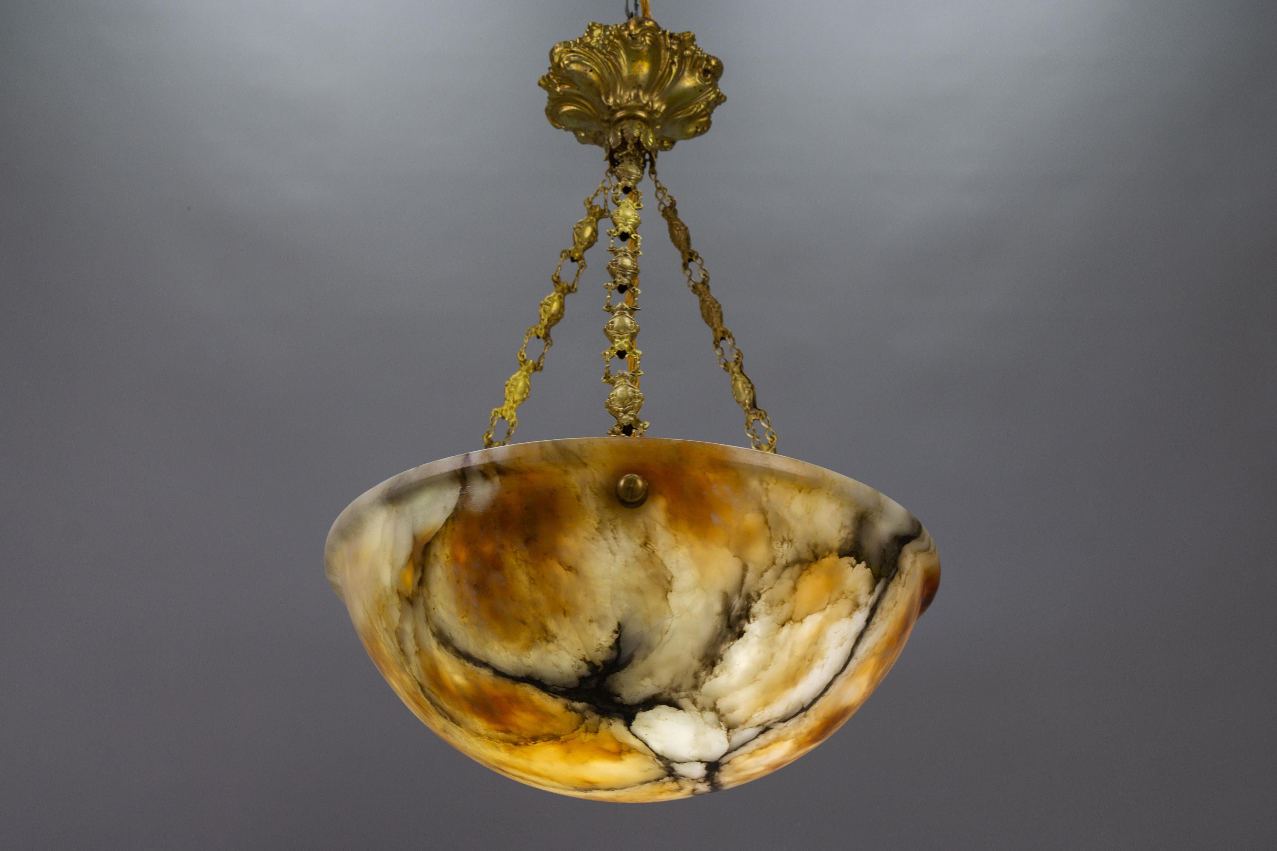 French Amber Color Alabaster and Brass Pendant Light, circa 1930 For Sale 8