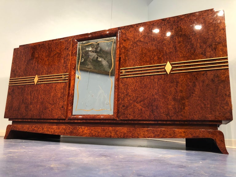 Mid-20th Century French Art Deco Amboyna Sideboard, 1940s For Sale