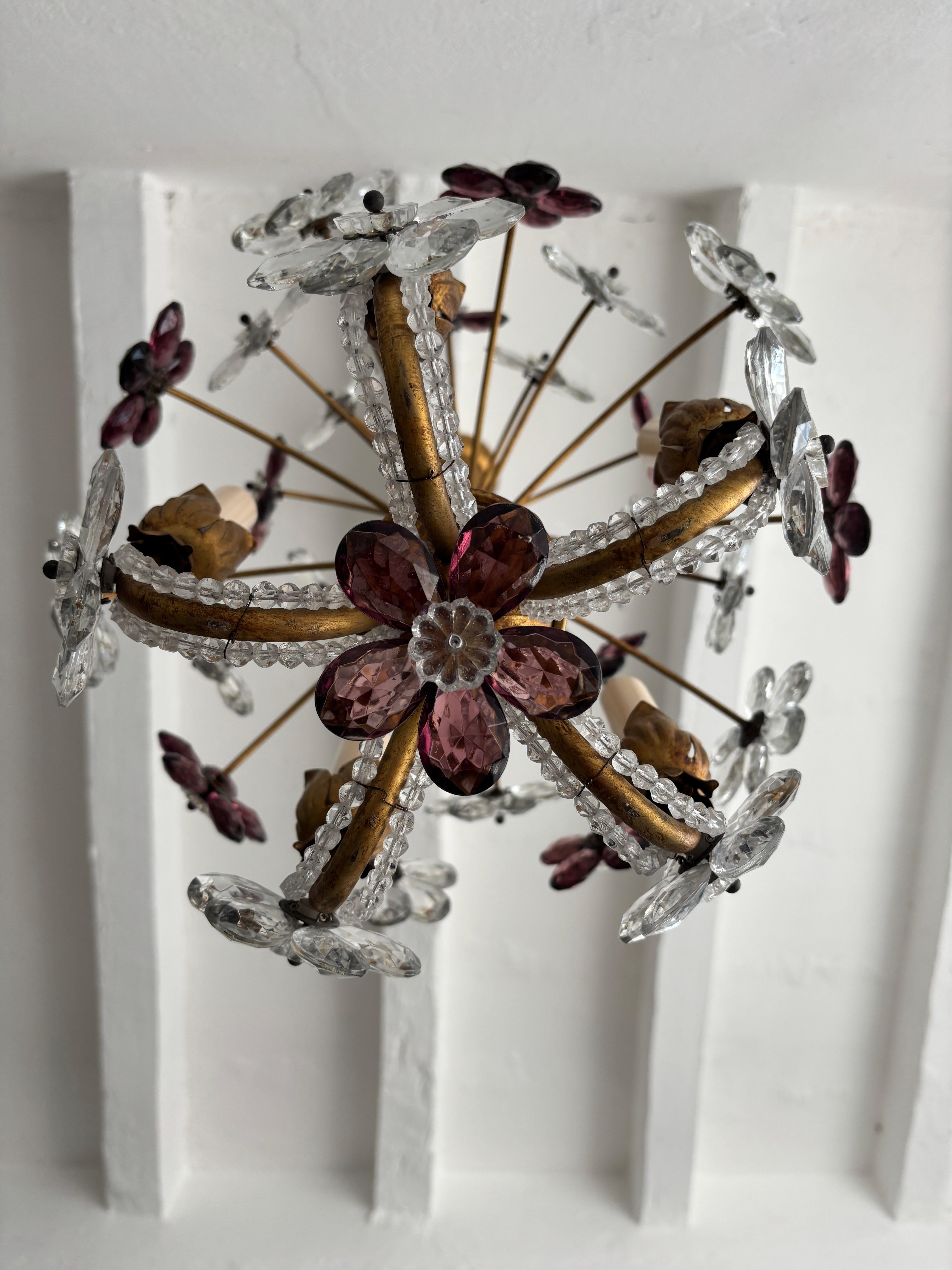 French Amethyst Crystal Flowers Beaded Floral Maison Baguès Style Chandelier In Good Condition For Sale In Firenze, Toscana