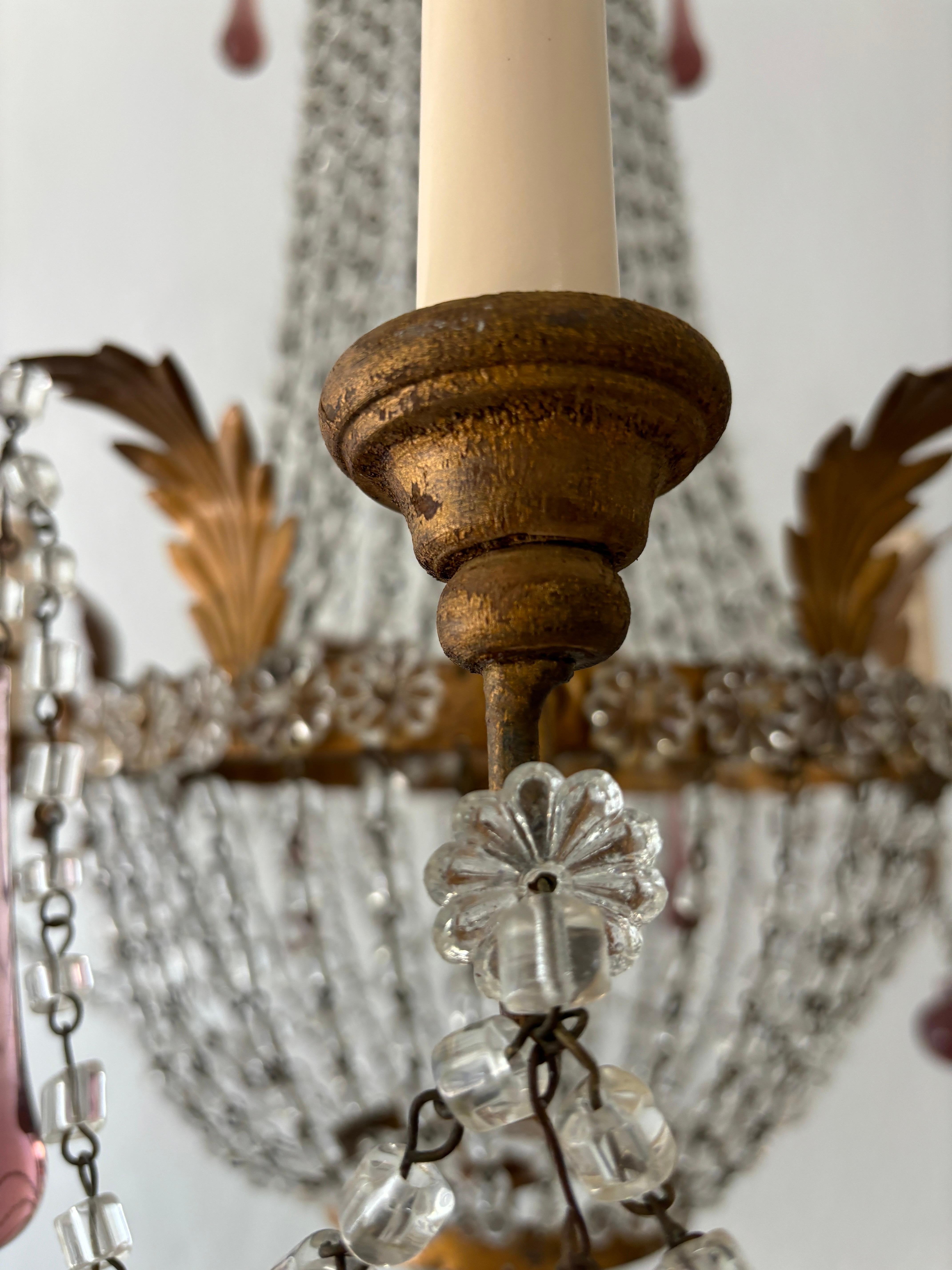 Lampadario francese in vetro di Murano ametista Empire Macaroni Swags con doratura in oro del 1900 ca. in vendita 3
