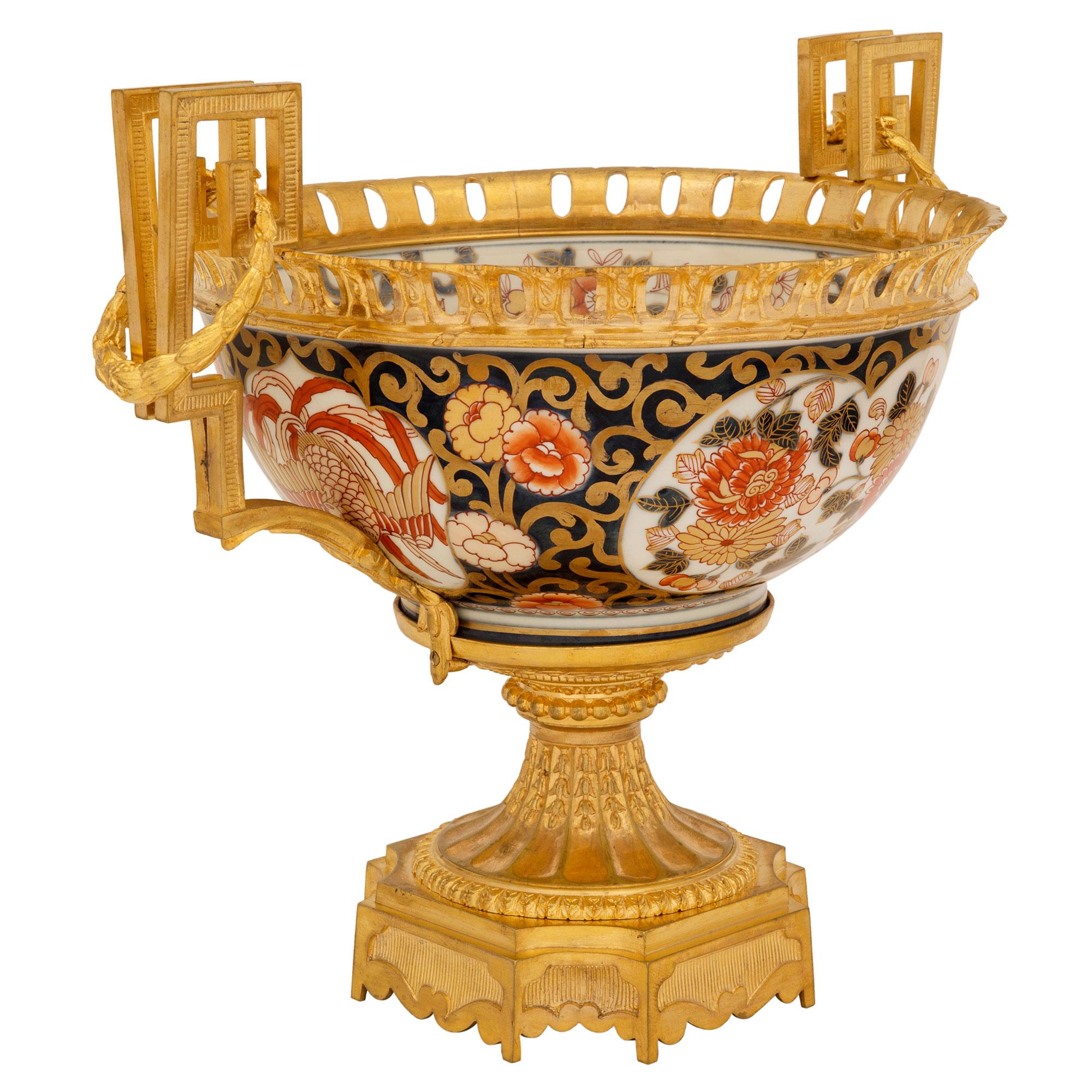 French and Asian Collaboration 19th Century Louis XVI Style Centerpiece Bowl In Good Condition For Sale In West Palm Beach, FL
