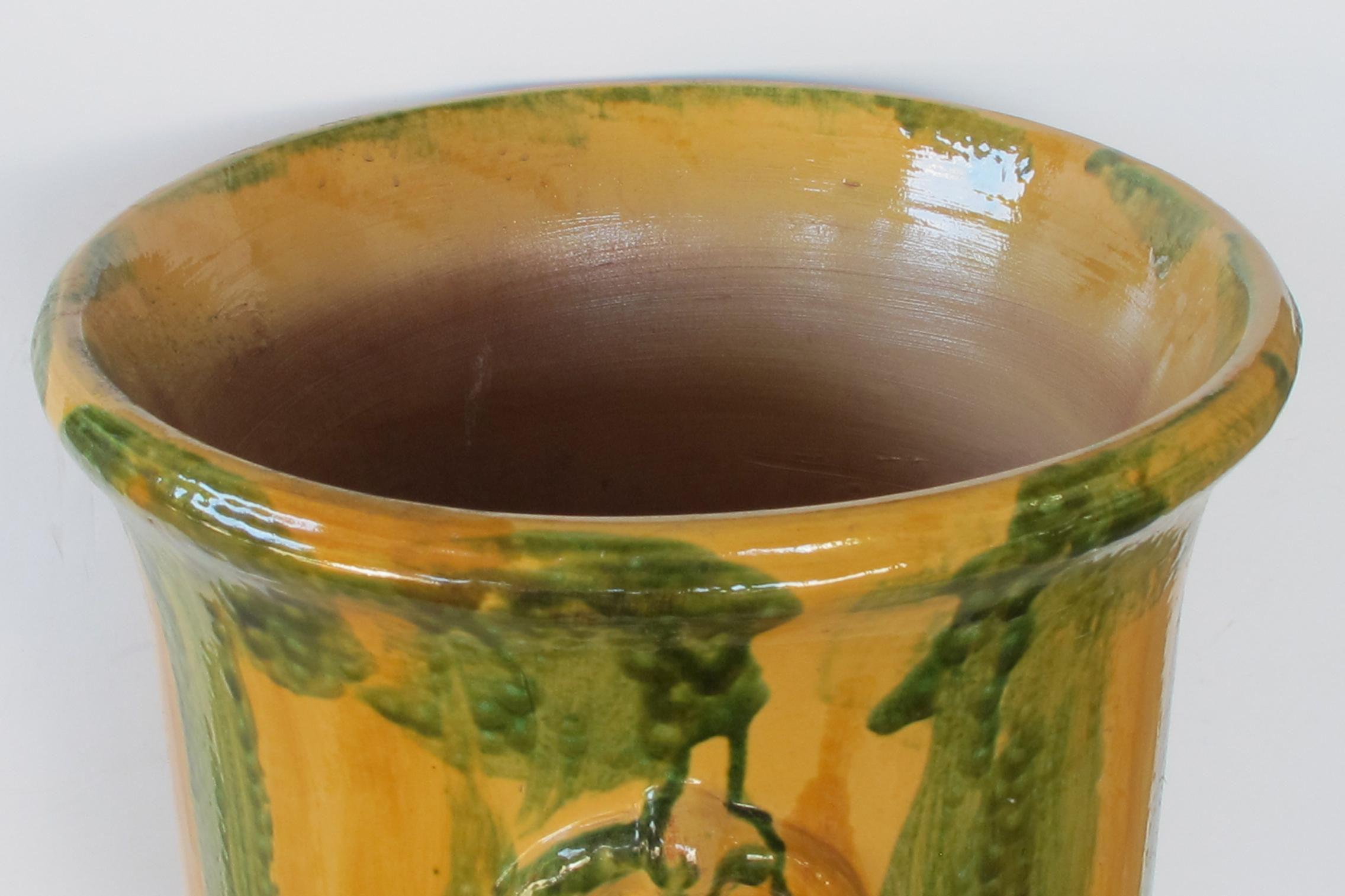 French Anduze Style Pottery Garden Pot with Yellow, Green and Brown Drip Glaze In Good Condition In San Francisco, CA