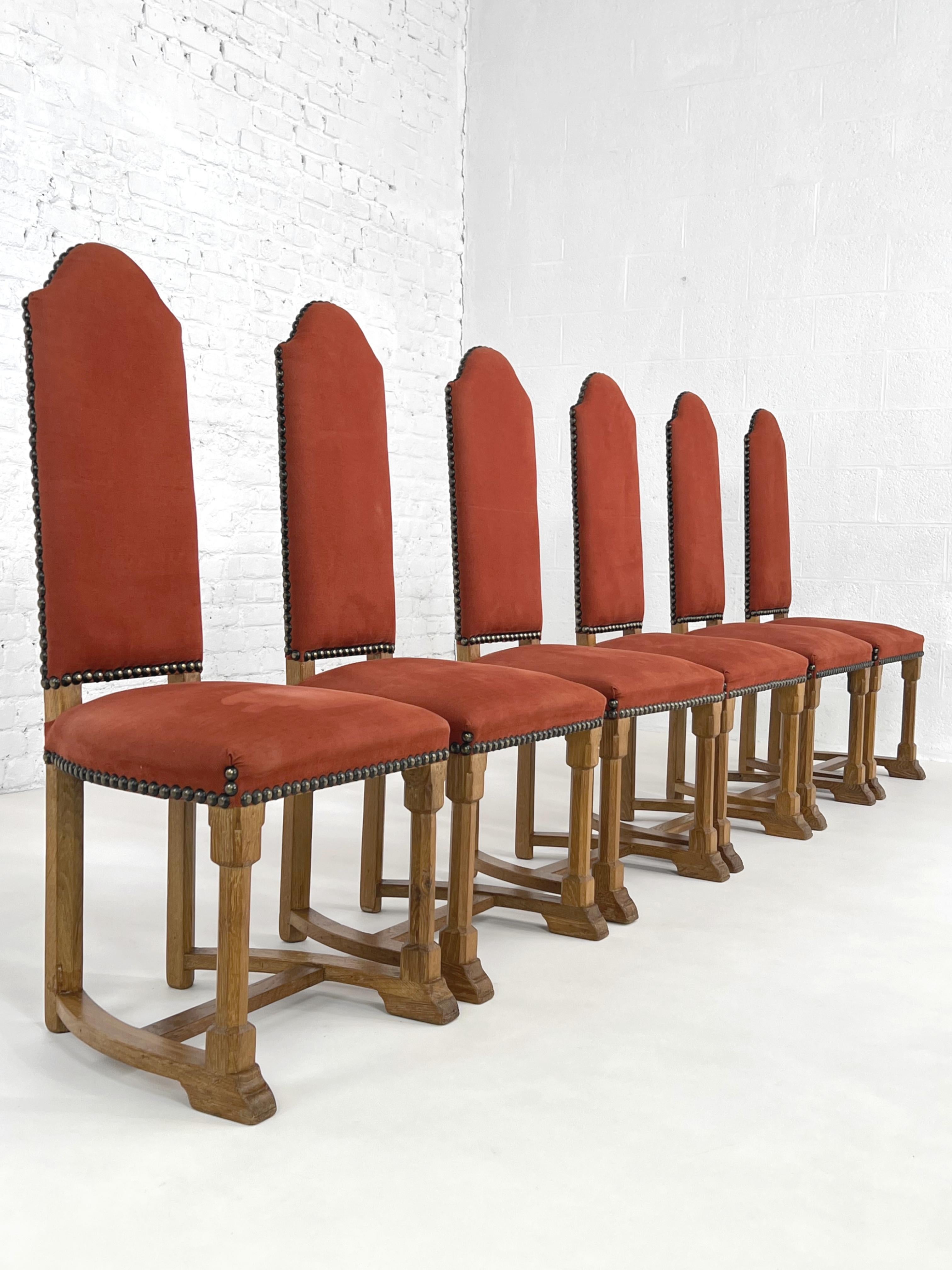 Französisches antikes Holz- und Stoff-Set im Louis-XIII-Stil aus 8 Stühlen (Louis XIII.) im Angebot