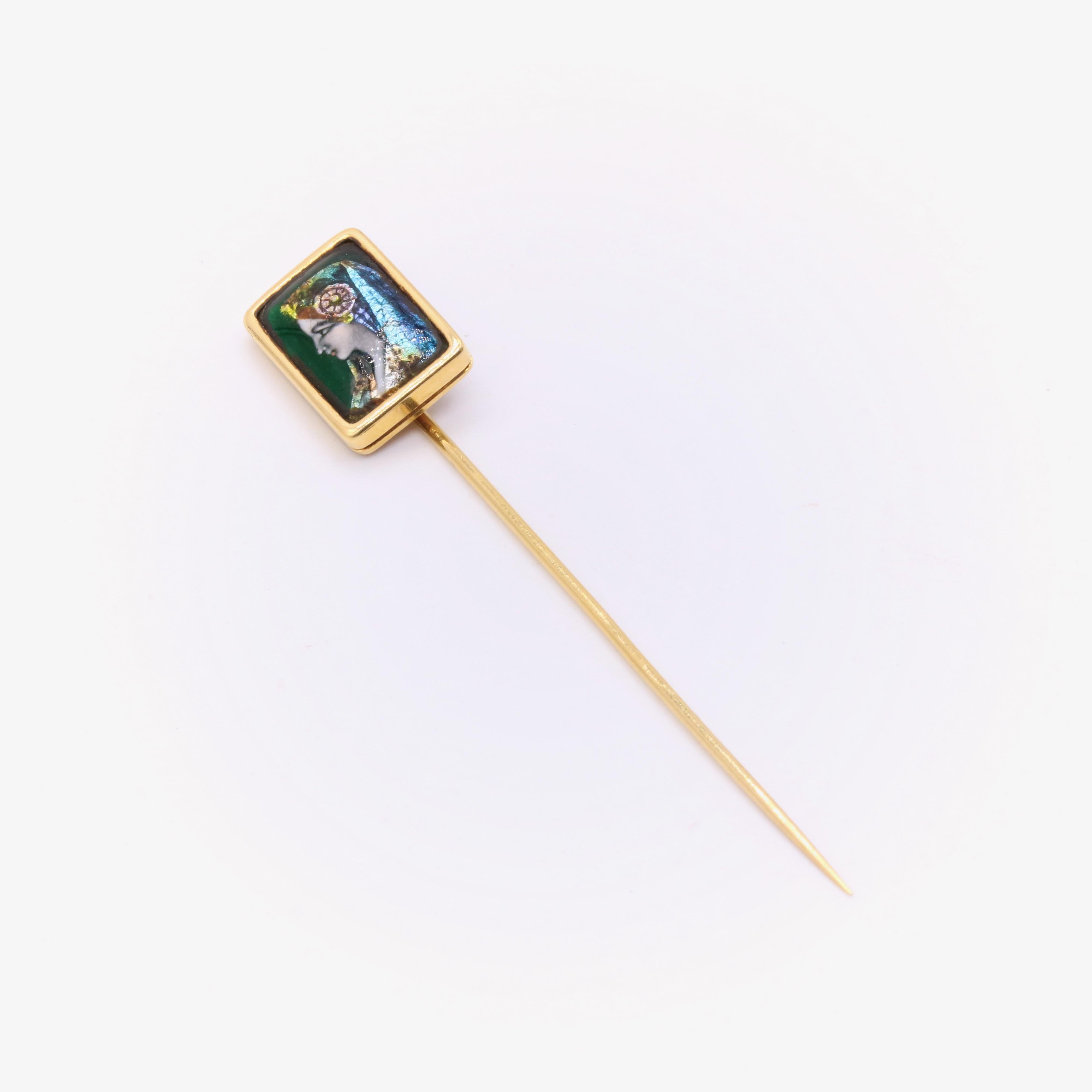 French Antique 18K Yellow Gold Enamel Limoges Stick Pin Depicting a Woman In Good Condition For Sale In Staines-Upon-Thames, GB