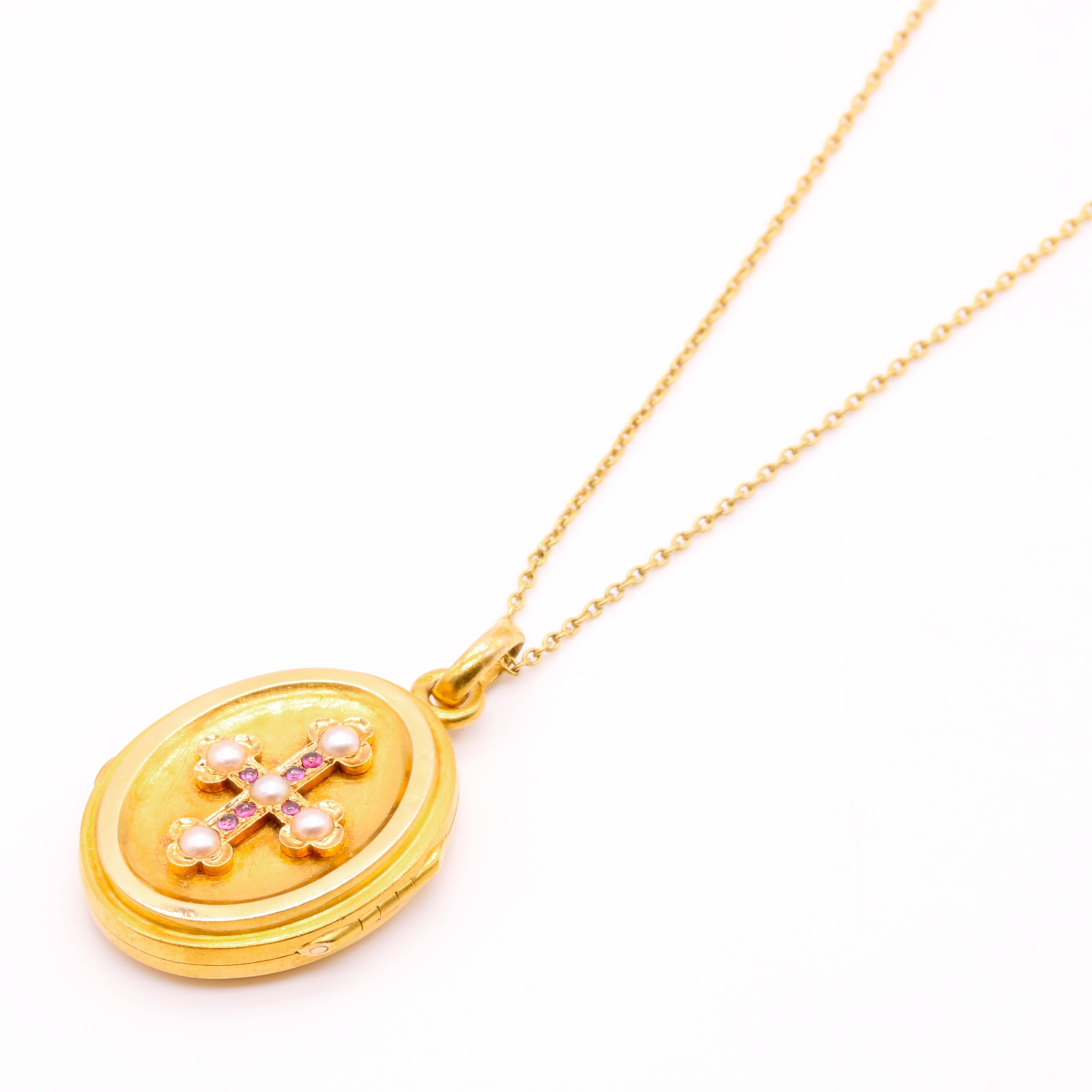 French Antique 18K Yellow Gold Ruby and Pearl Cross Locket For Sale 5