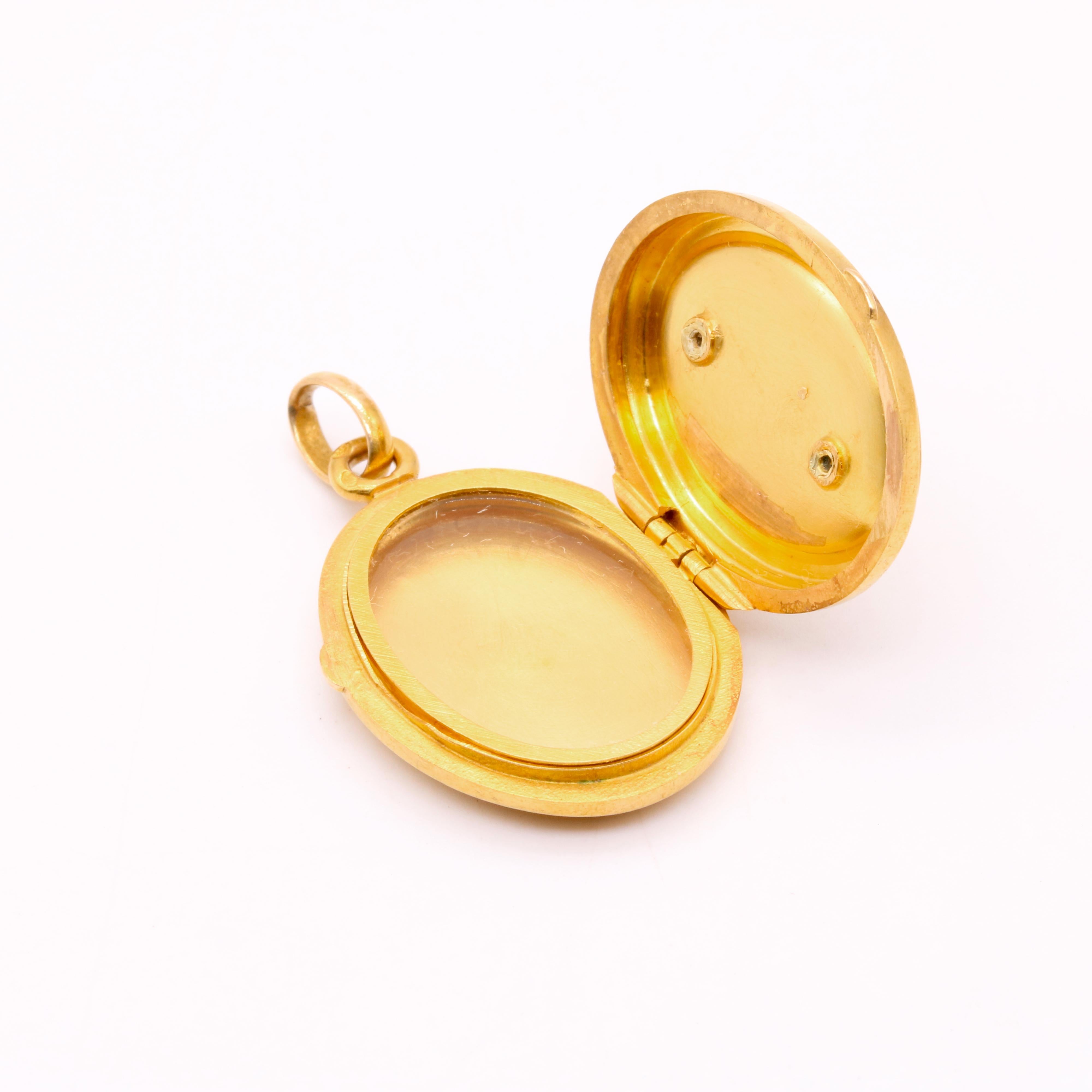 French Antique 18K Yellow Gold Ruby and Pearl Cross Locket For Sale 2